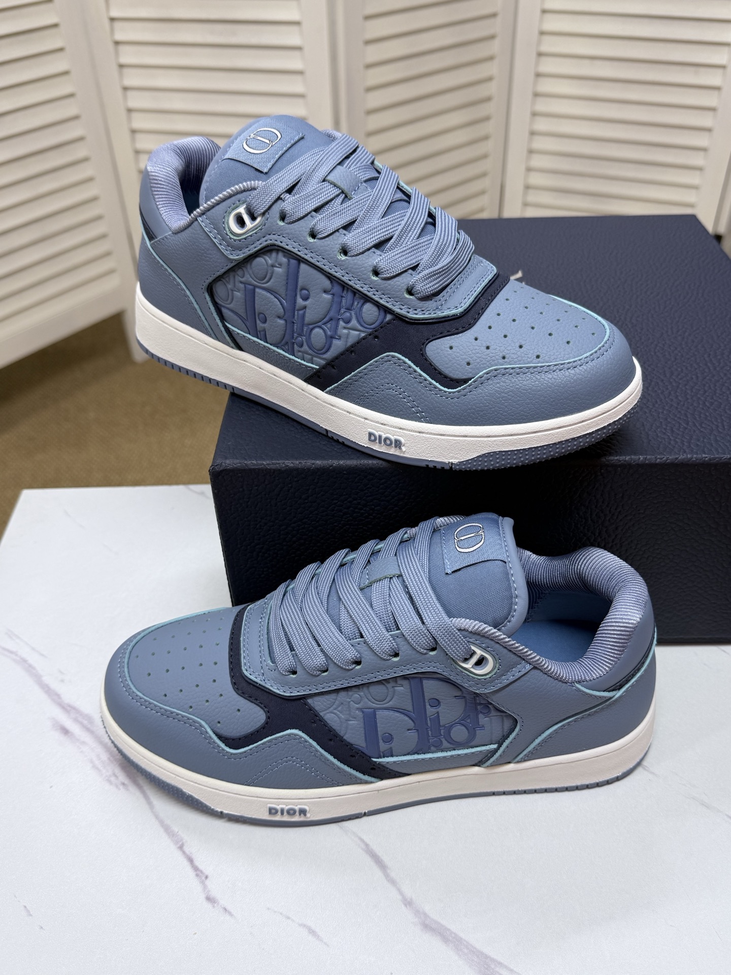 CD sneaker
