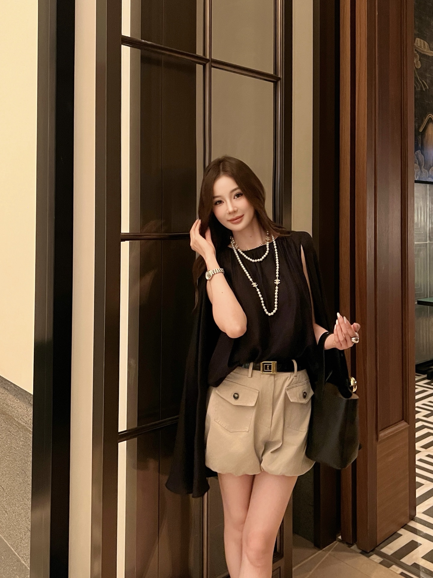 Chol 26ss cape sleeve top