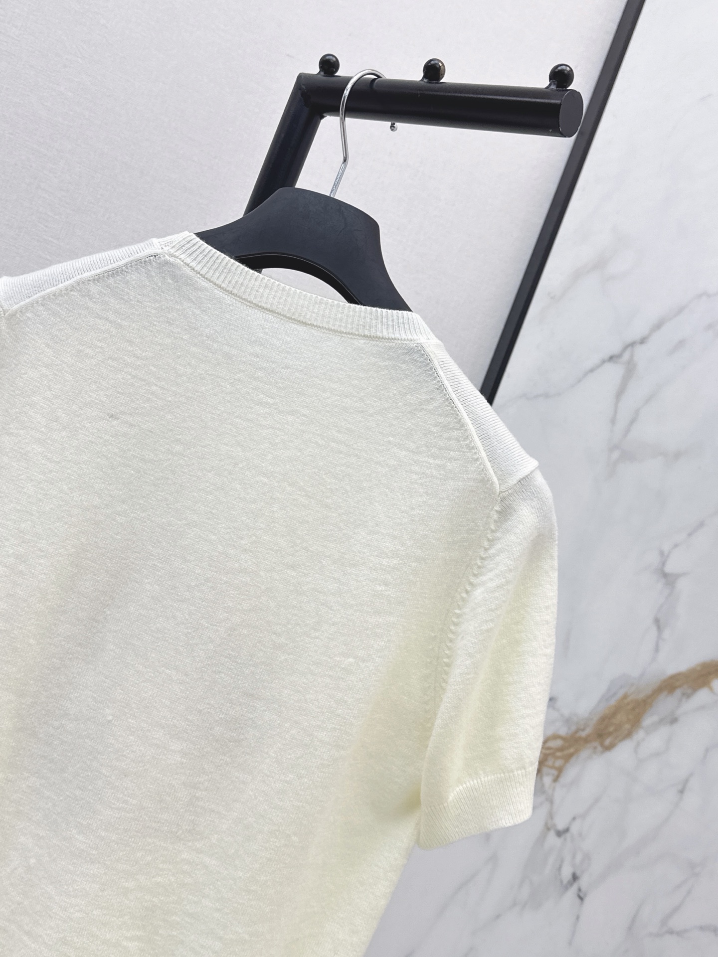 CD 26fw embroidery sweater