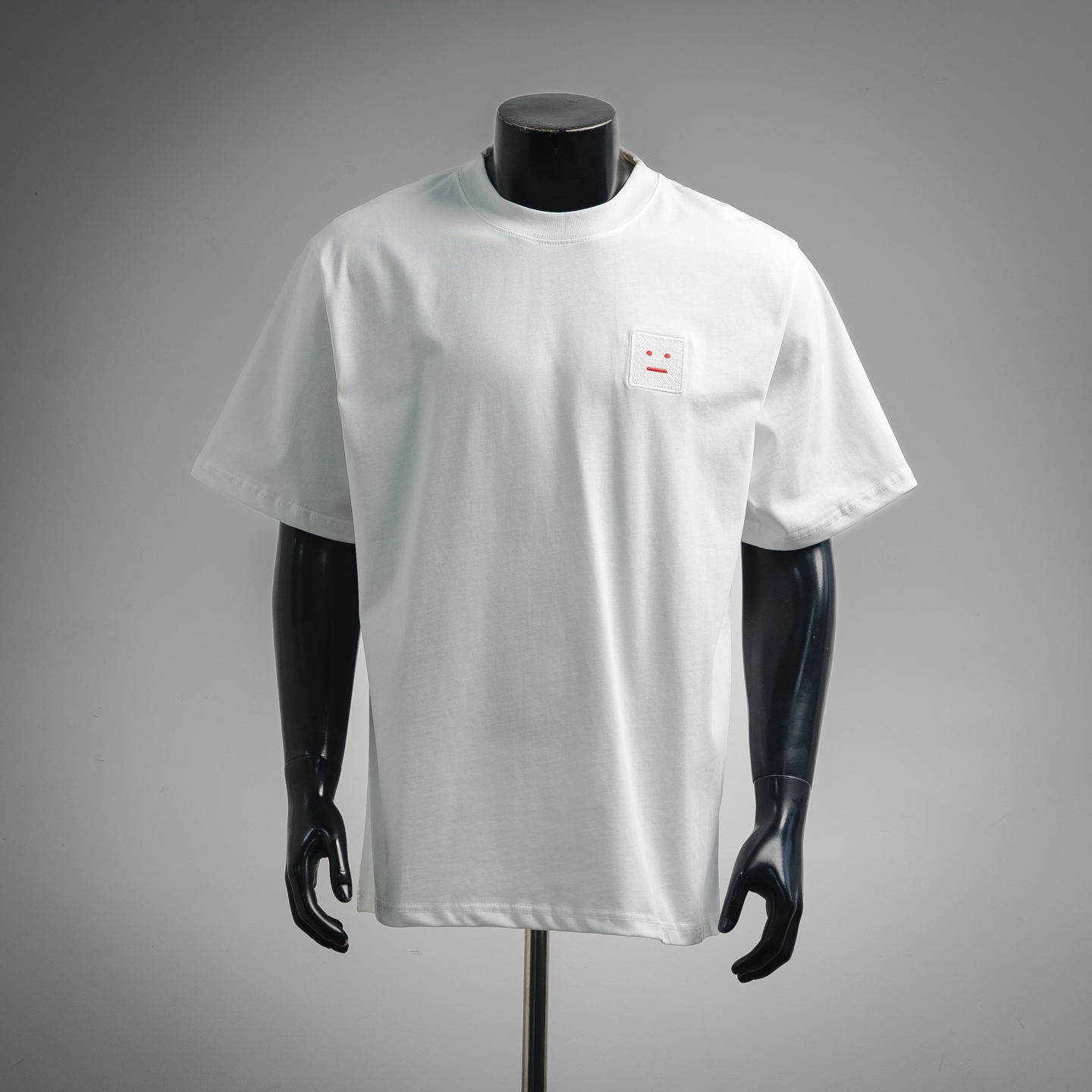 Acen letter embroidered t-shirt