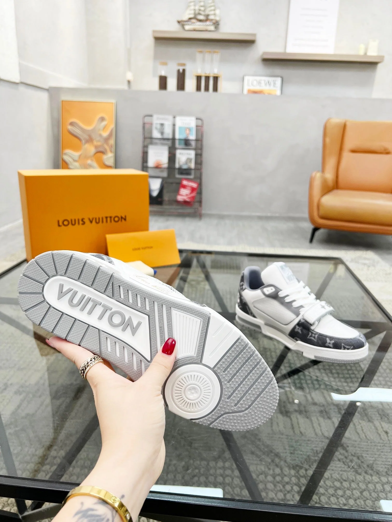 Louis sneakers
