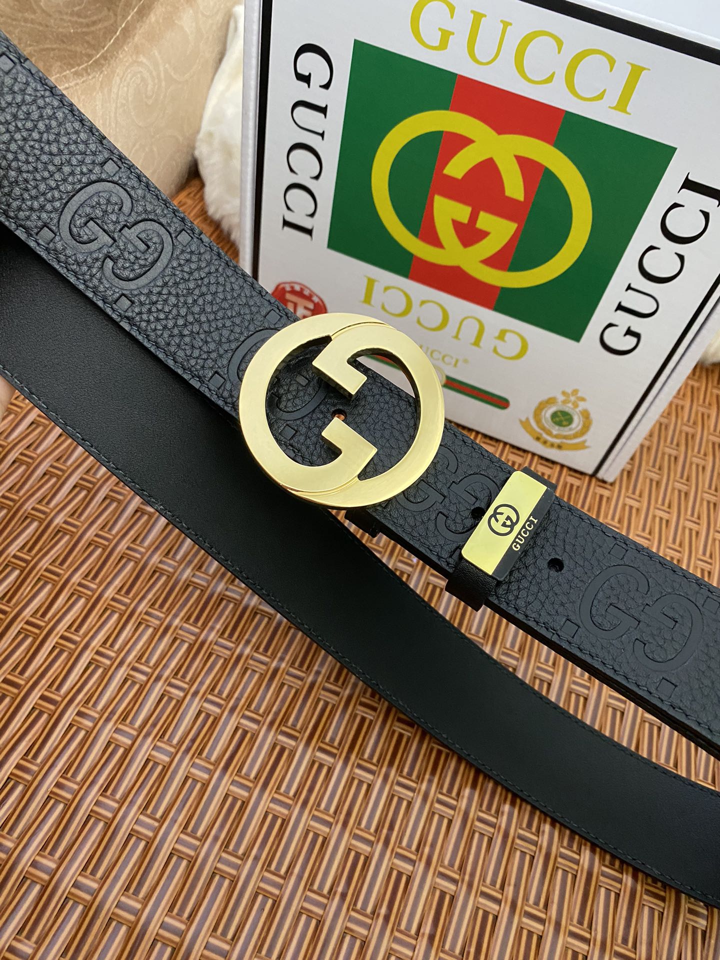 Guc cowhide belt