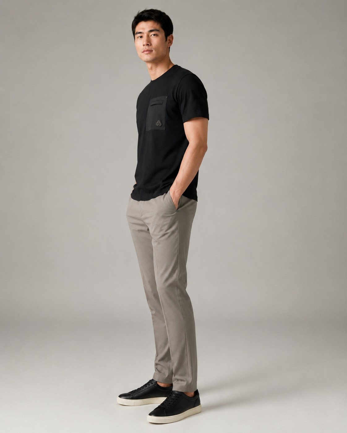 Moose pocket t-shirt