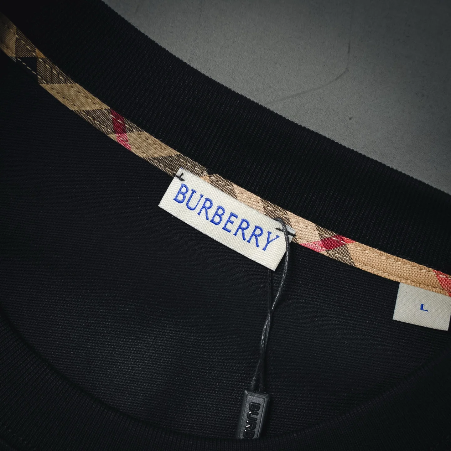 Bur embroidered t-shirt