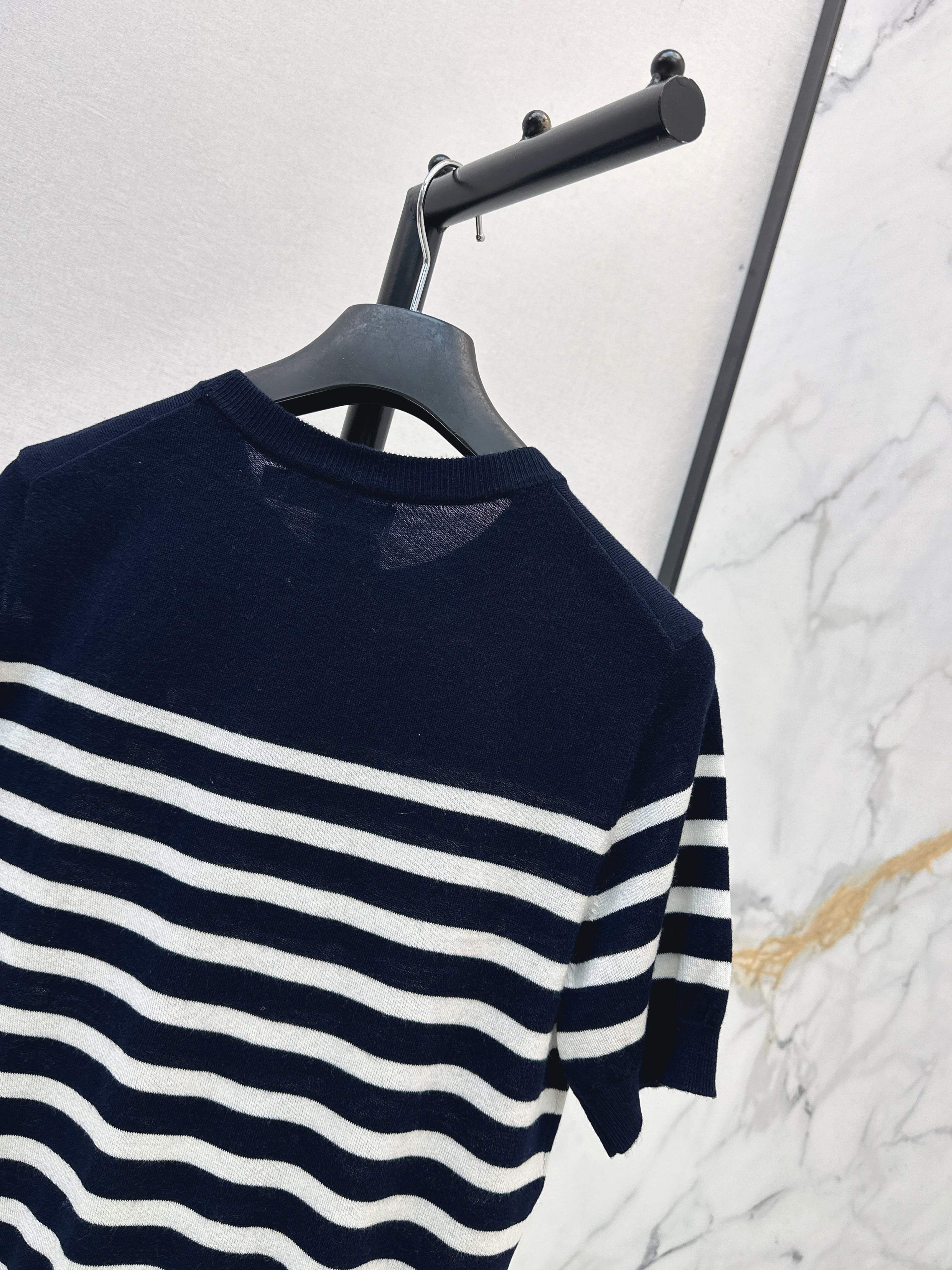 CD 26ss bow embroidery knit sweater