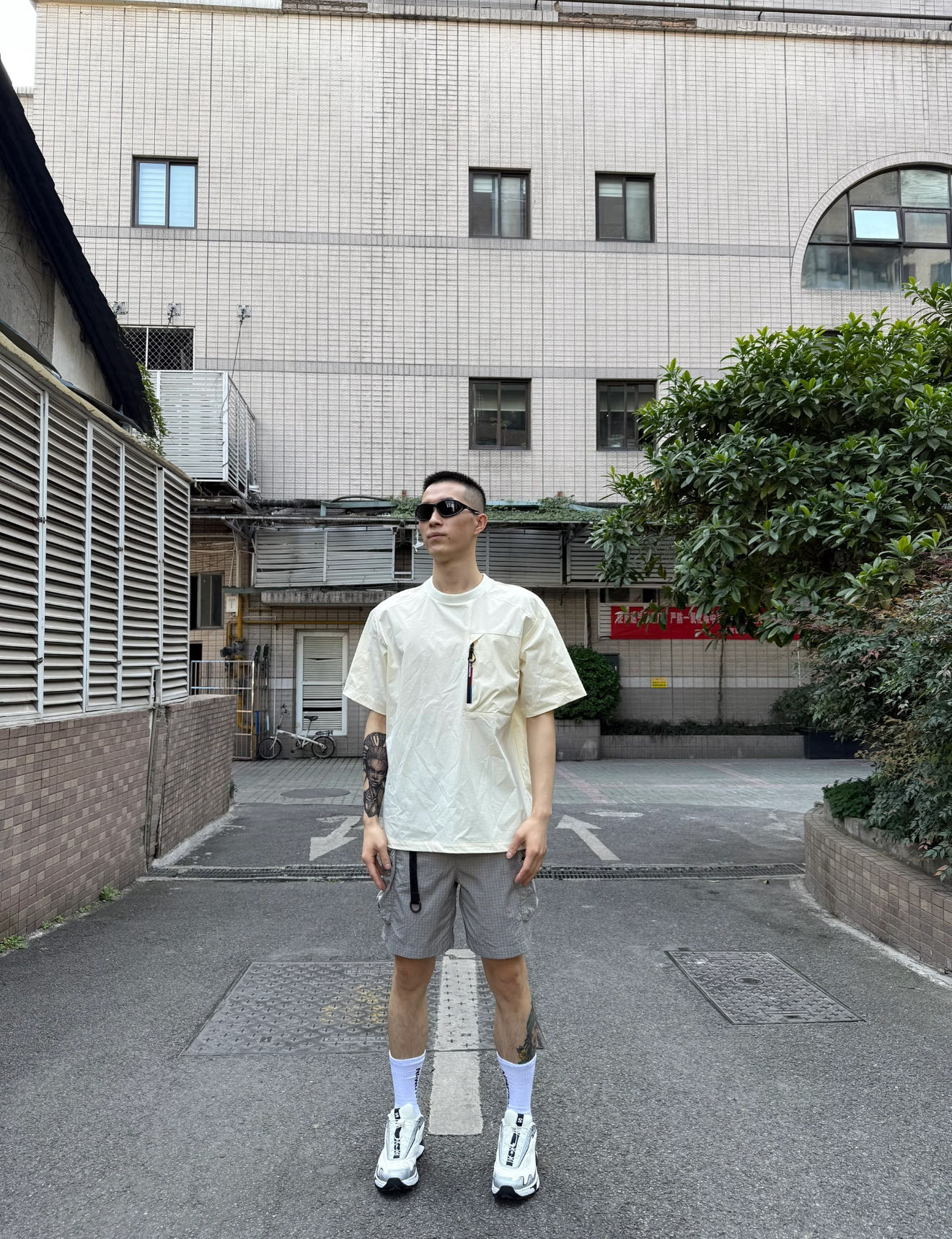 Salo patch pocket t-shirt