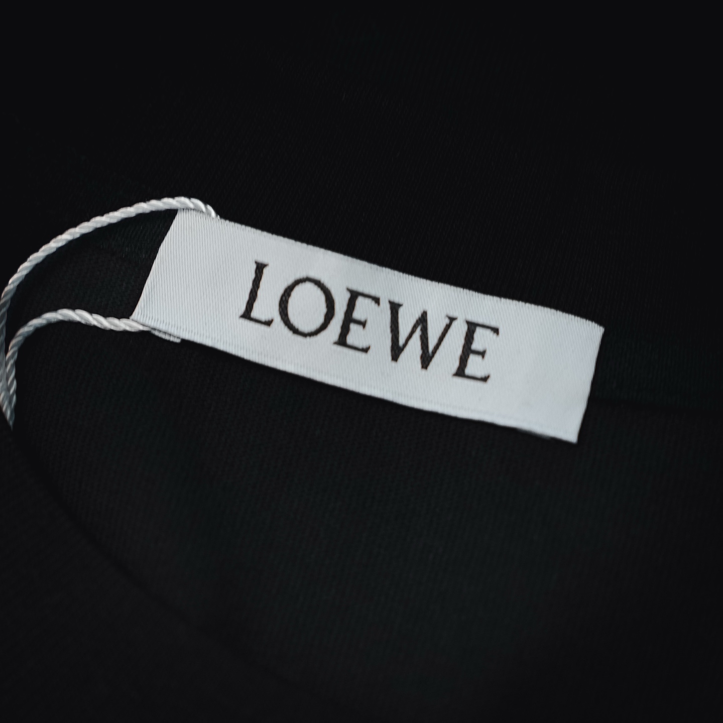 Loe applique t-shirt