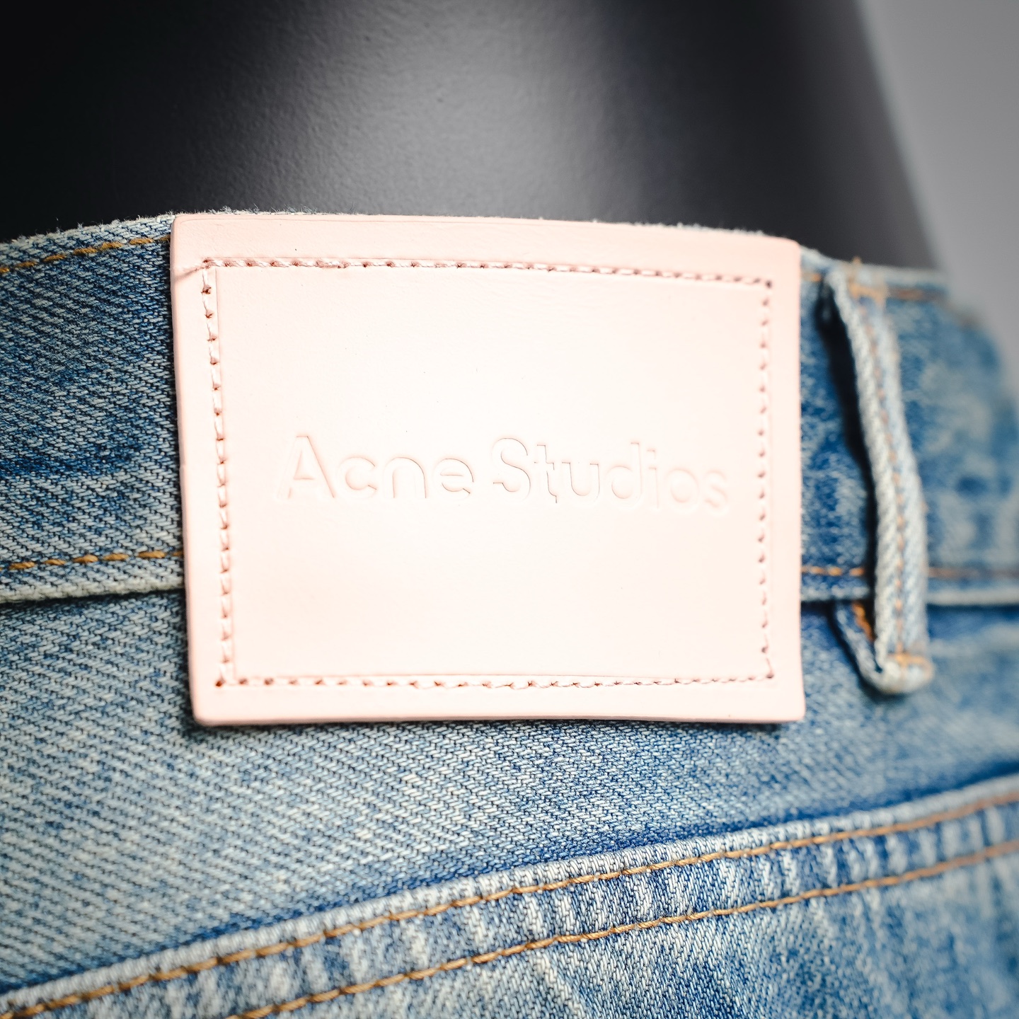 Acen distressed ripped jeans