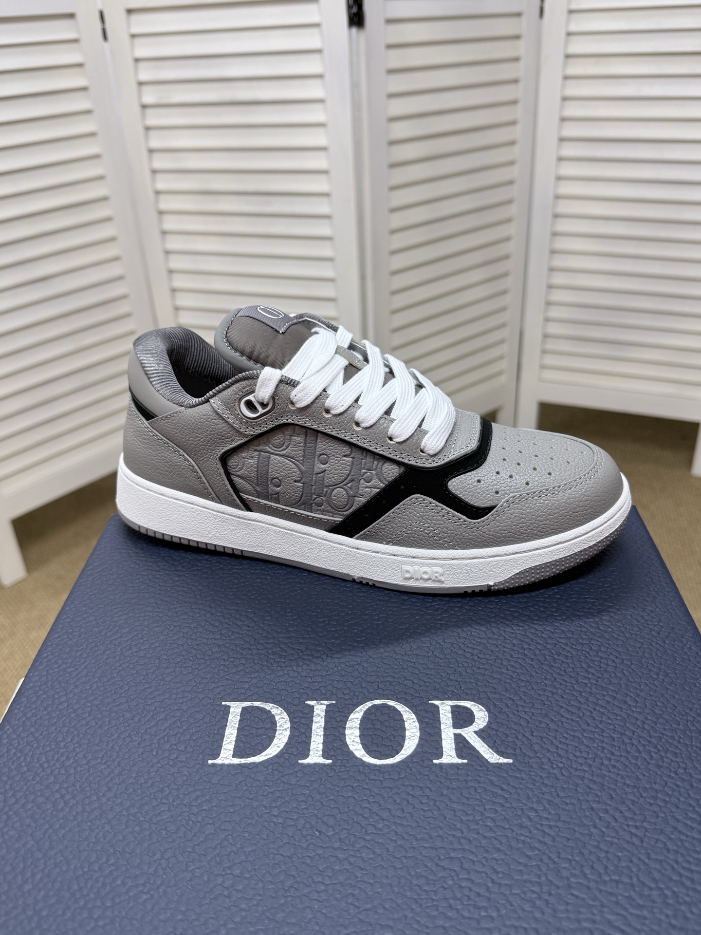 CD sneaker