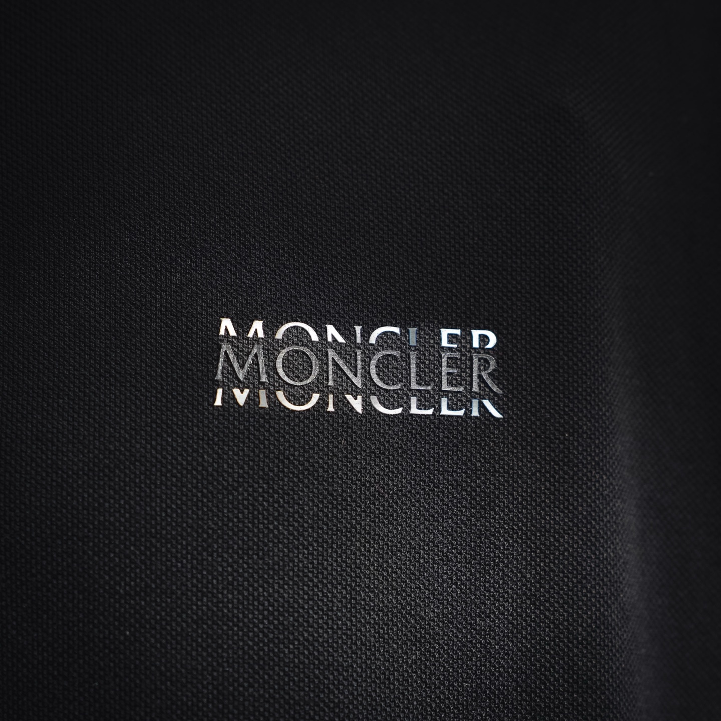Mon collared Polo