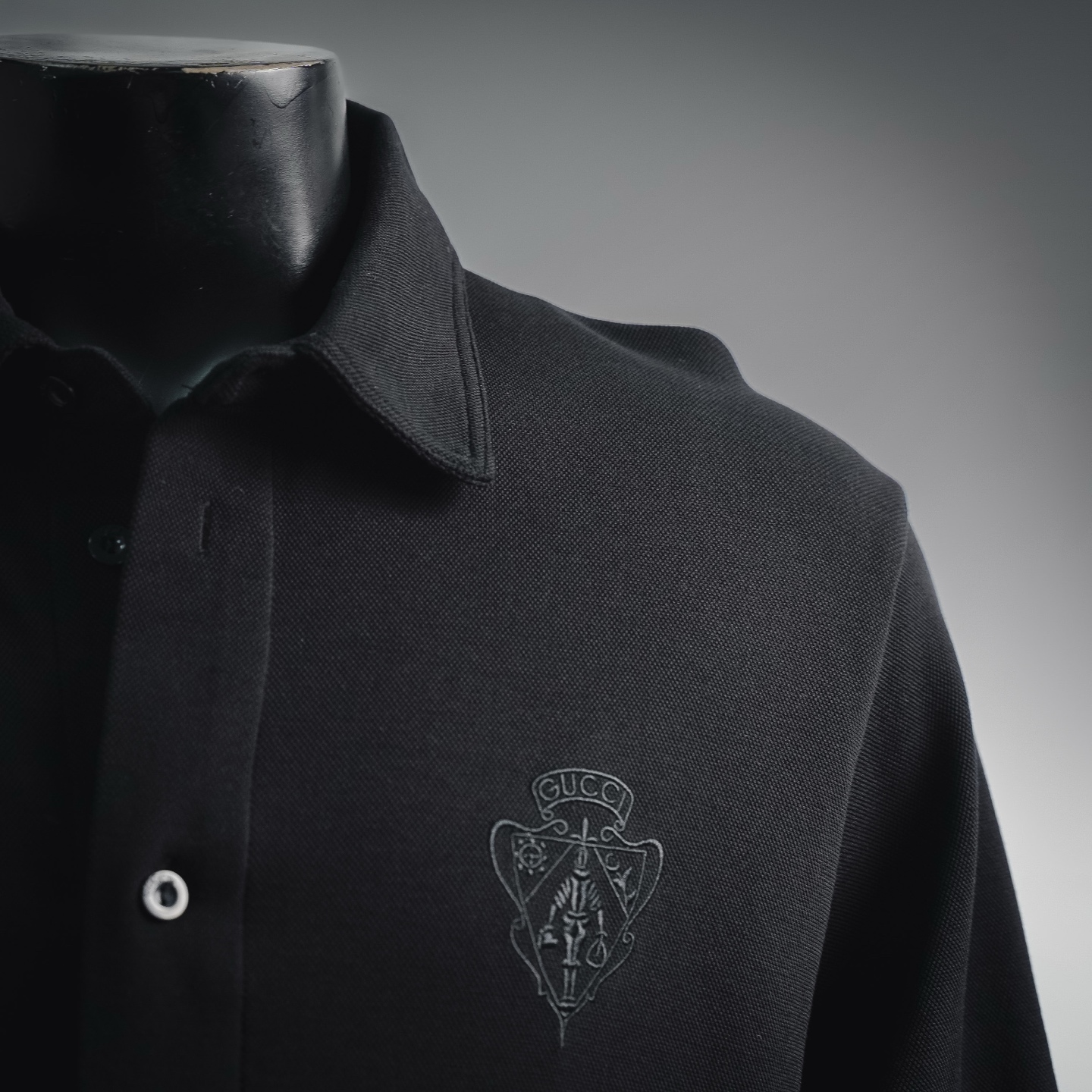 Guc collared embroidered shirts