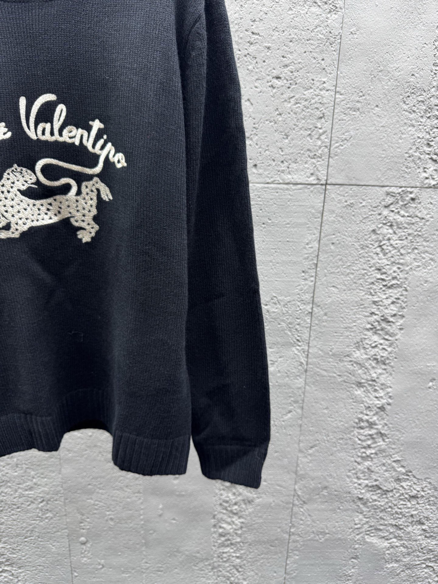 Valent embroidered sweater