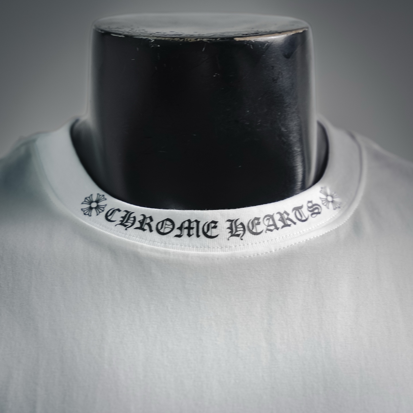Chrome cross-pint t-shirt