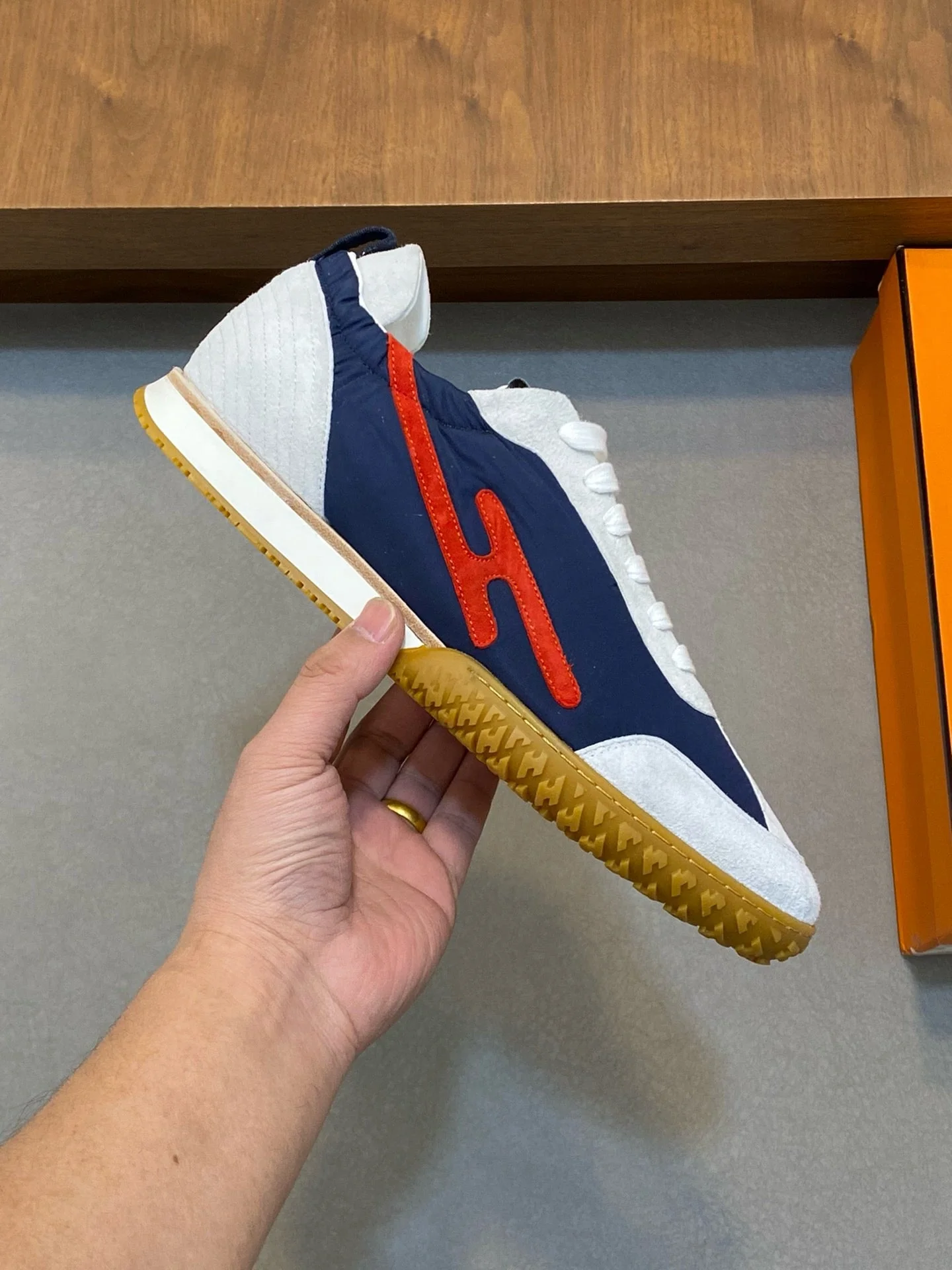 HERM JET SNEAKER
