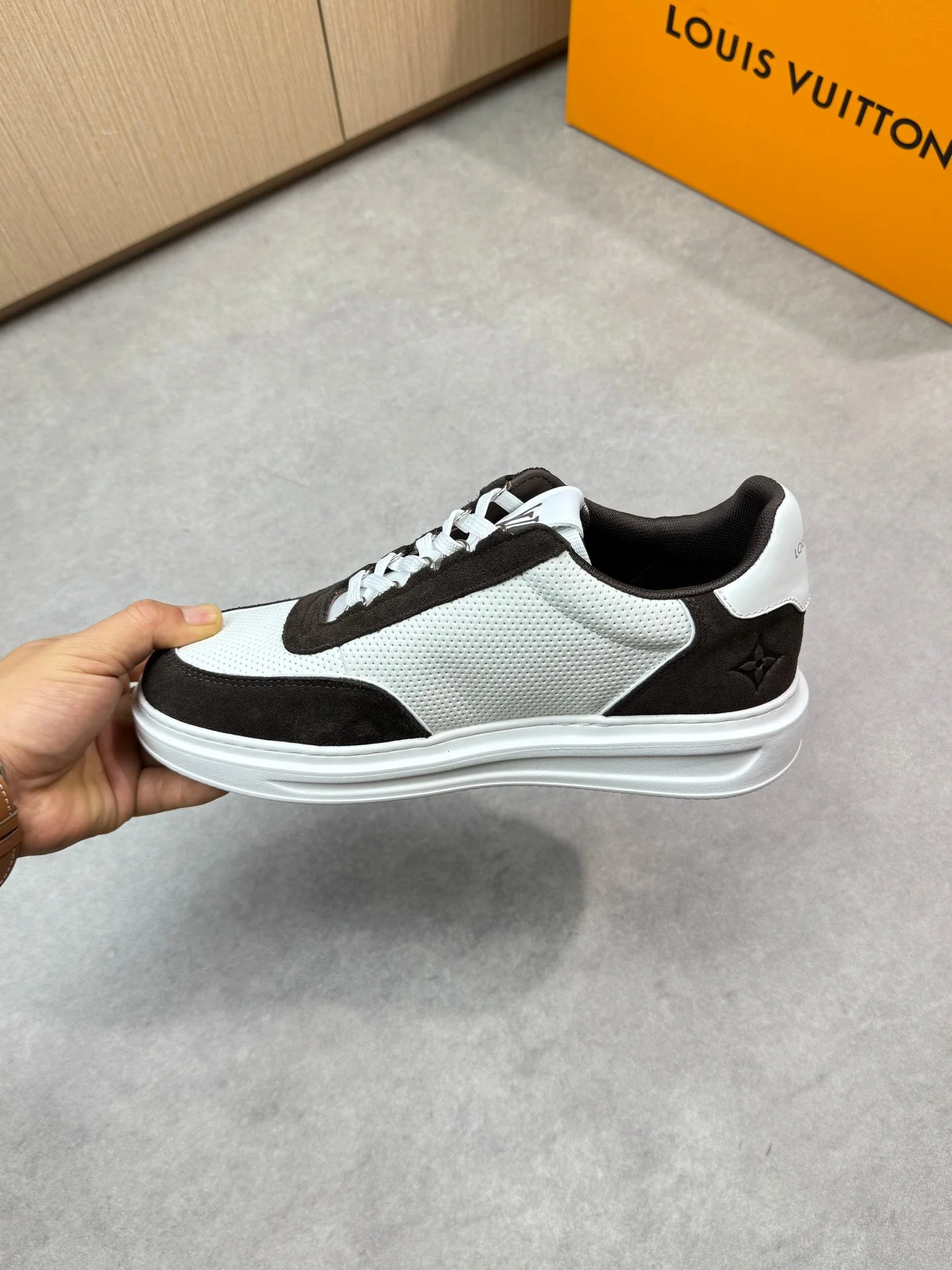 louis sneaker