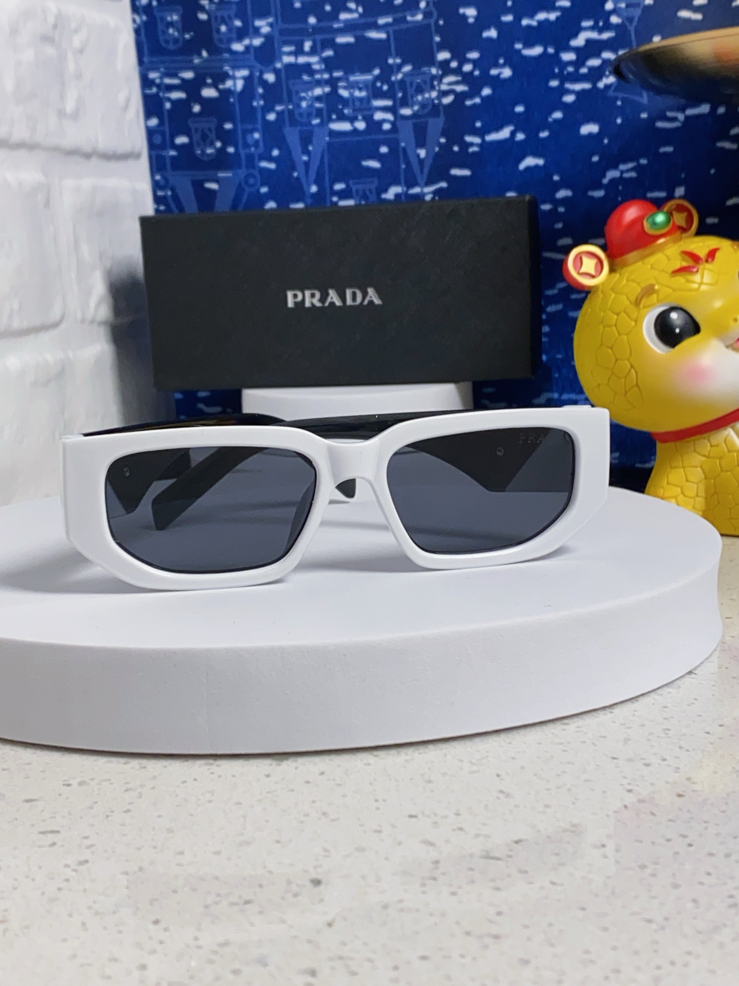 Pra sunglasses