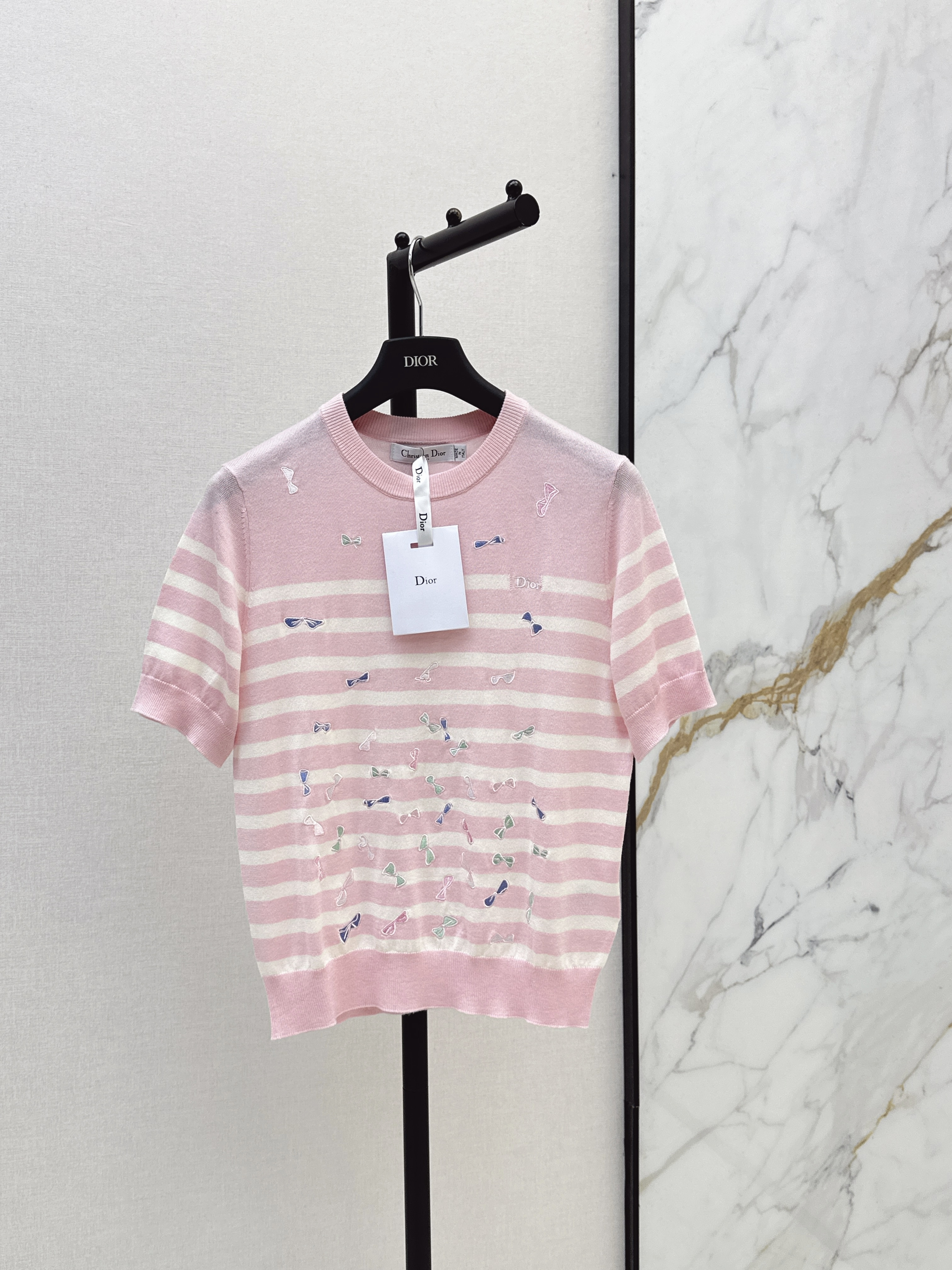 CD 26ss bow embroidery knit sweater