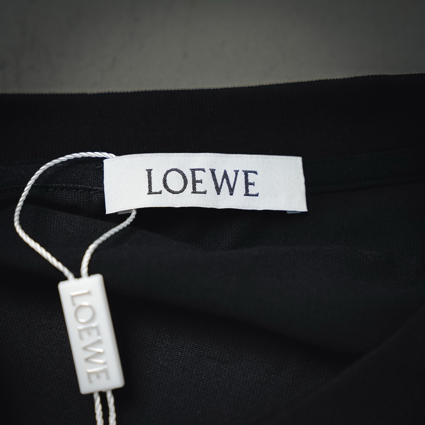 Loe patch letter t-shirt
