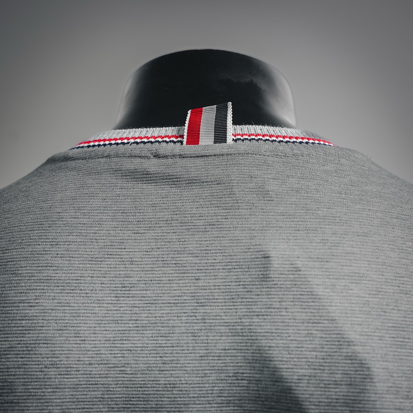 Thom neckline striped t-shirt
