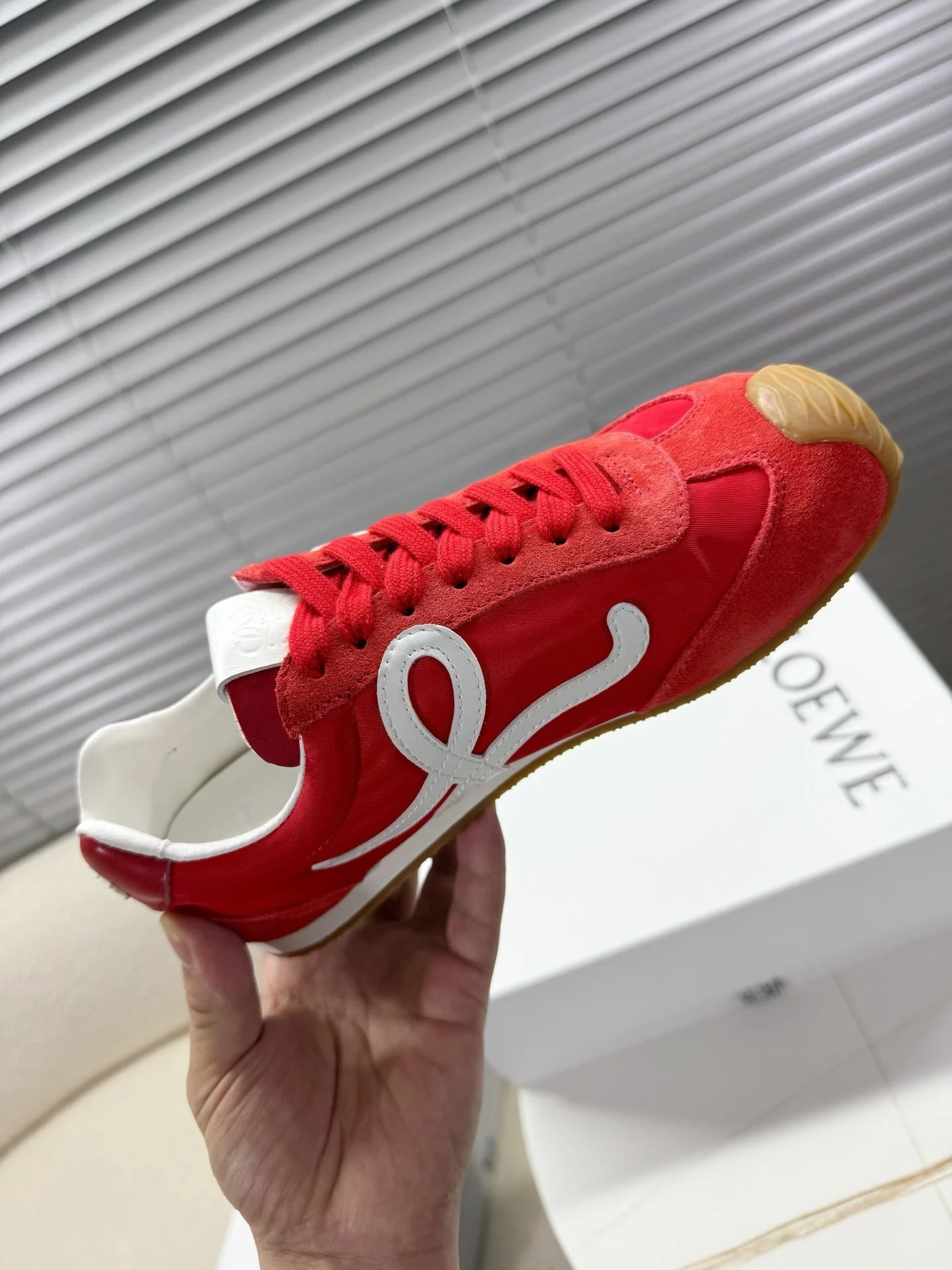 Loe 25fw all-match shoe