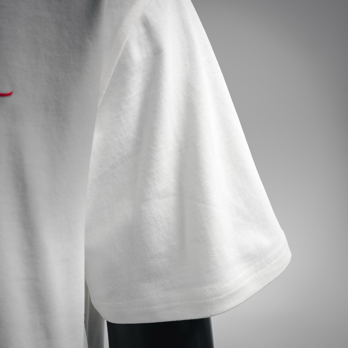 Pra letter embroidered t-shirts
