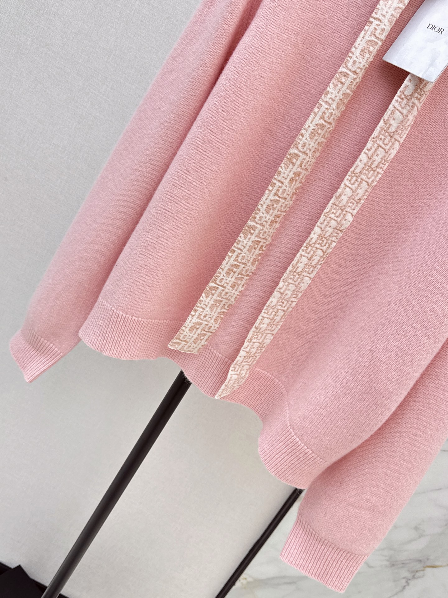 CD 26fw hooded sweater