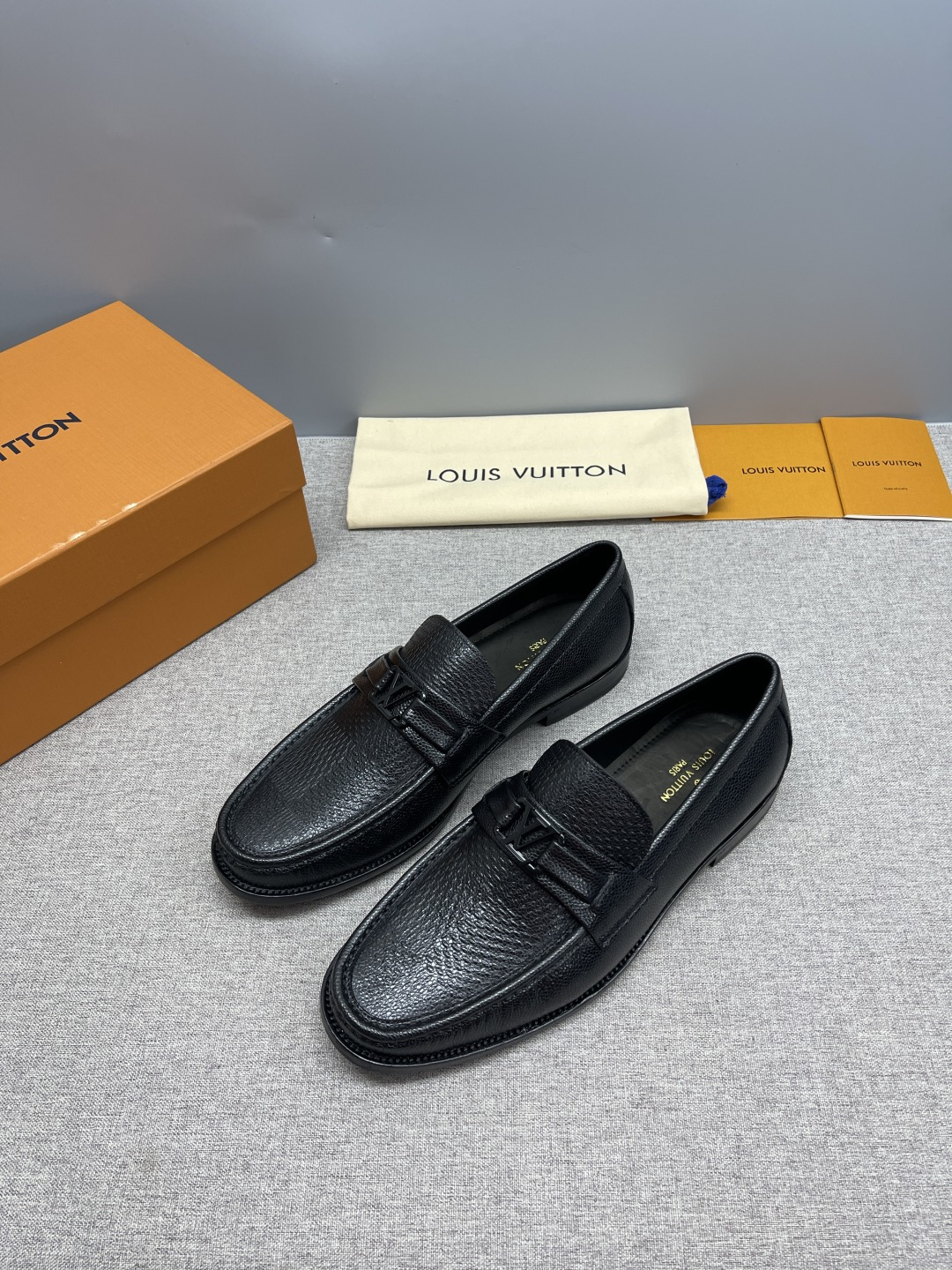 Louis letther shoes