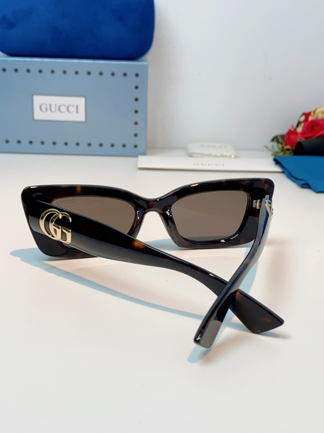 Guc sunglasses