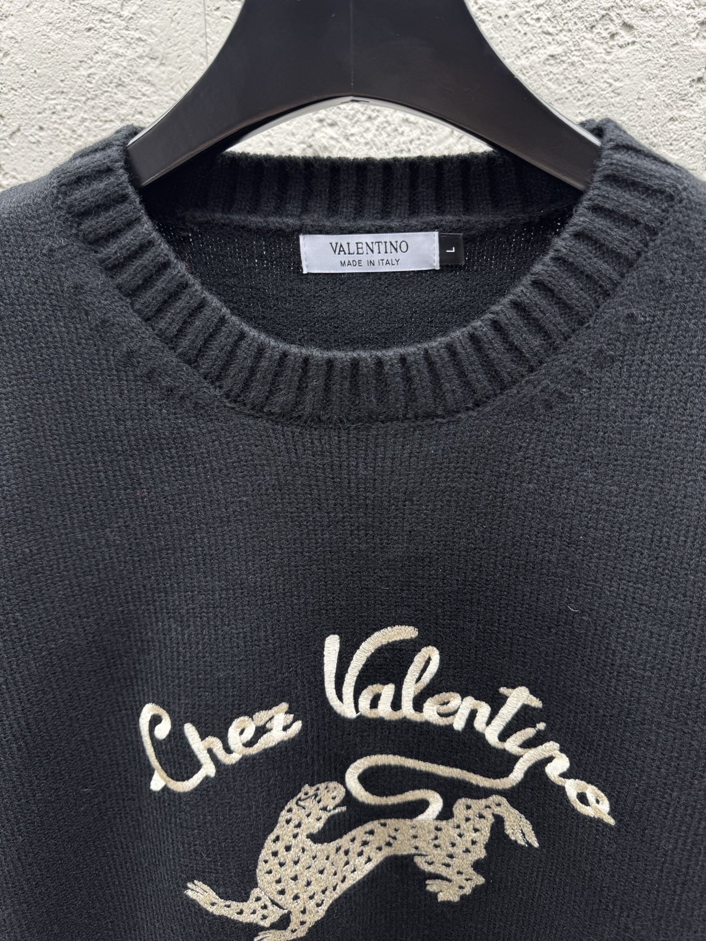 Valent embroidered sweater