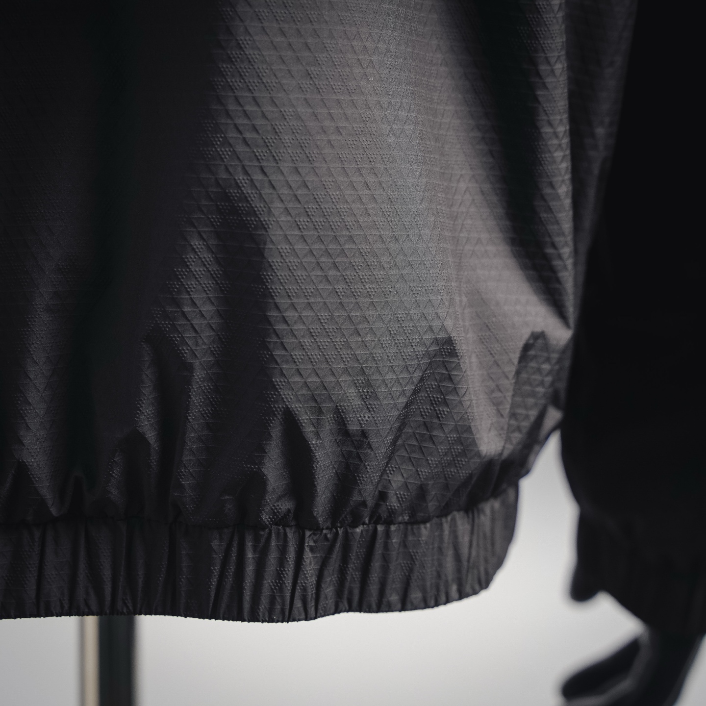 Pra hooded zip windbreaker jacket