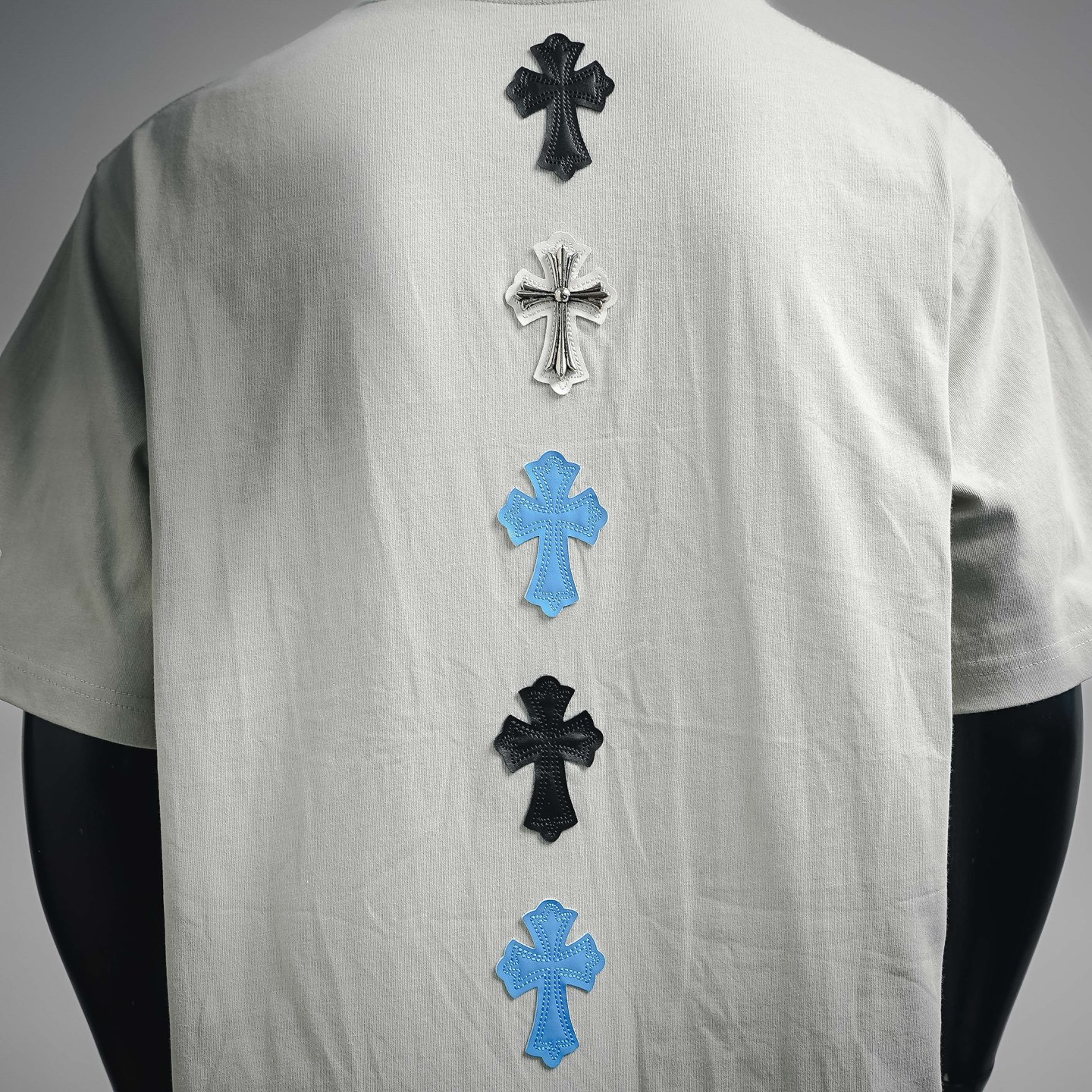 Chrome cross patch t-shirt