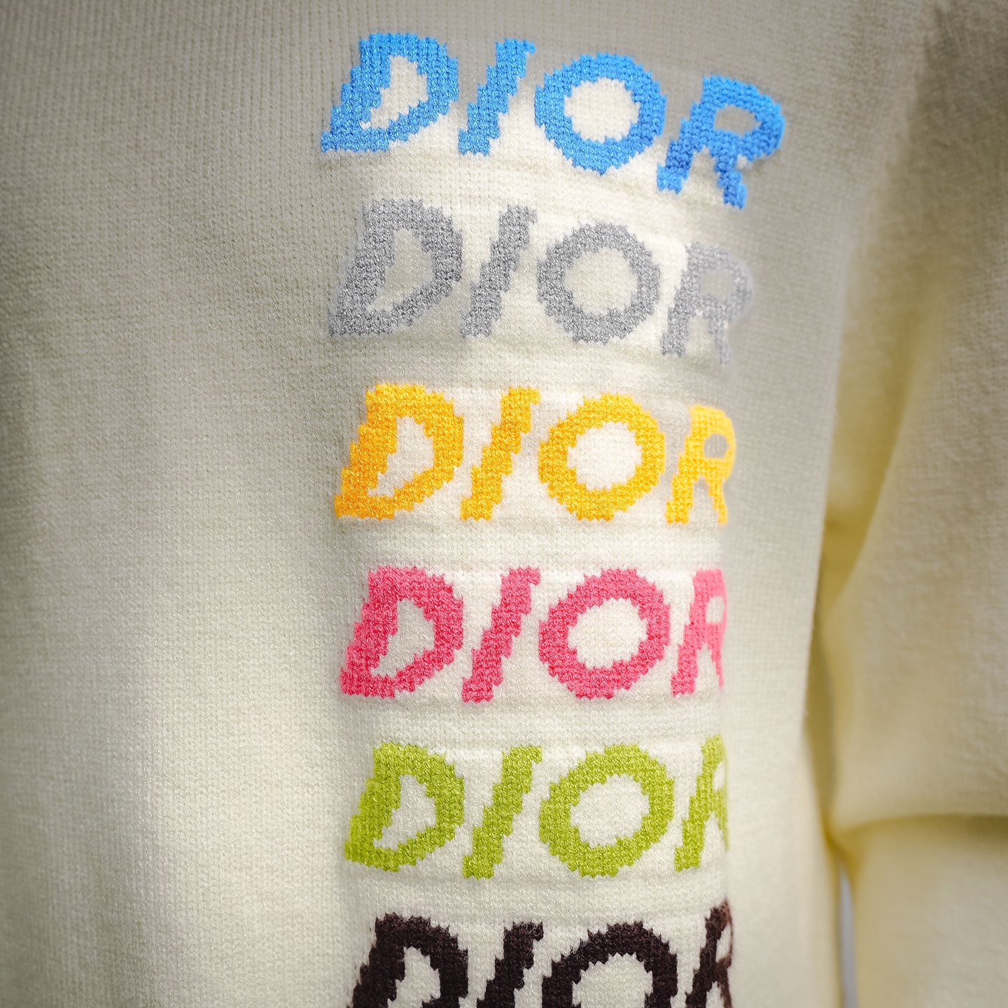 CD graphic rainbow sweater