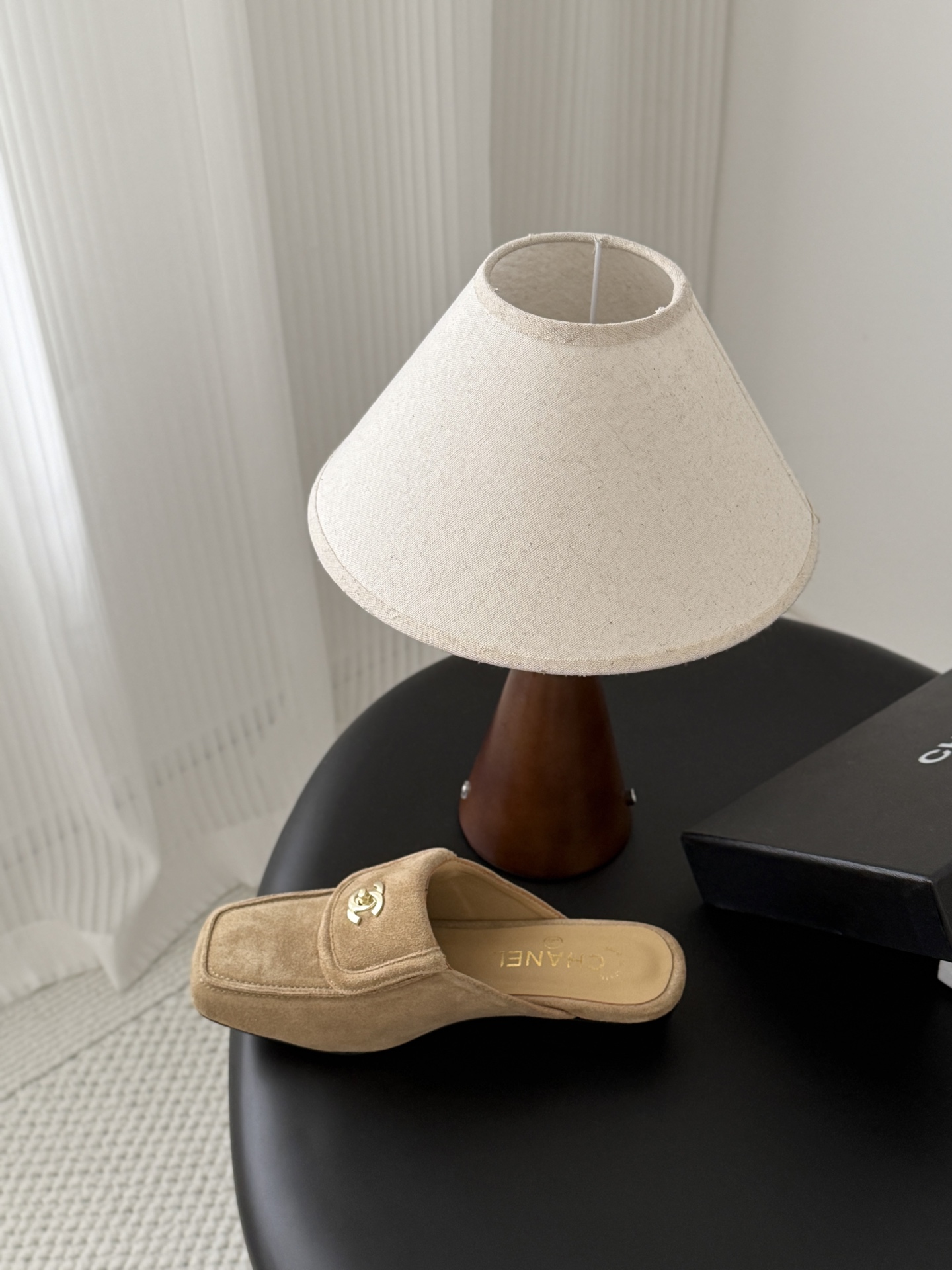 Chan 26C suede mules
