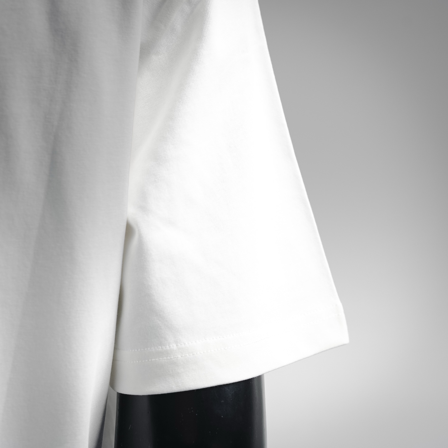 Loe patch letter t-shirt