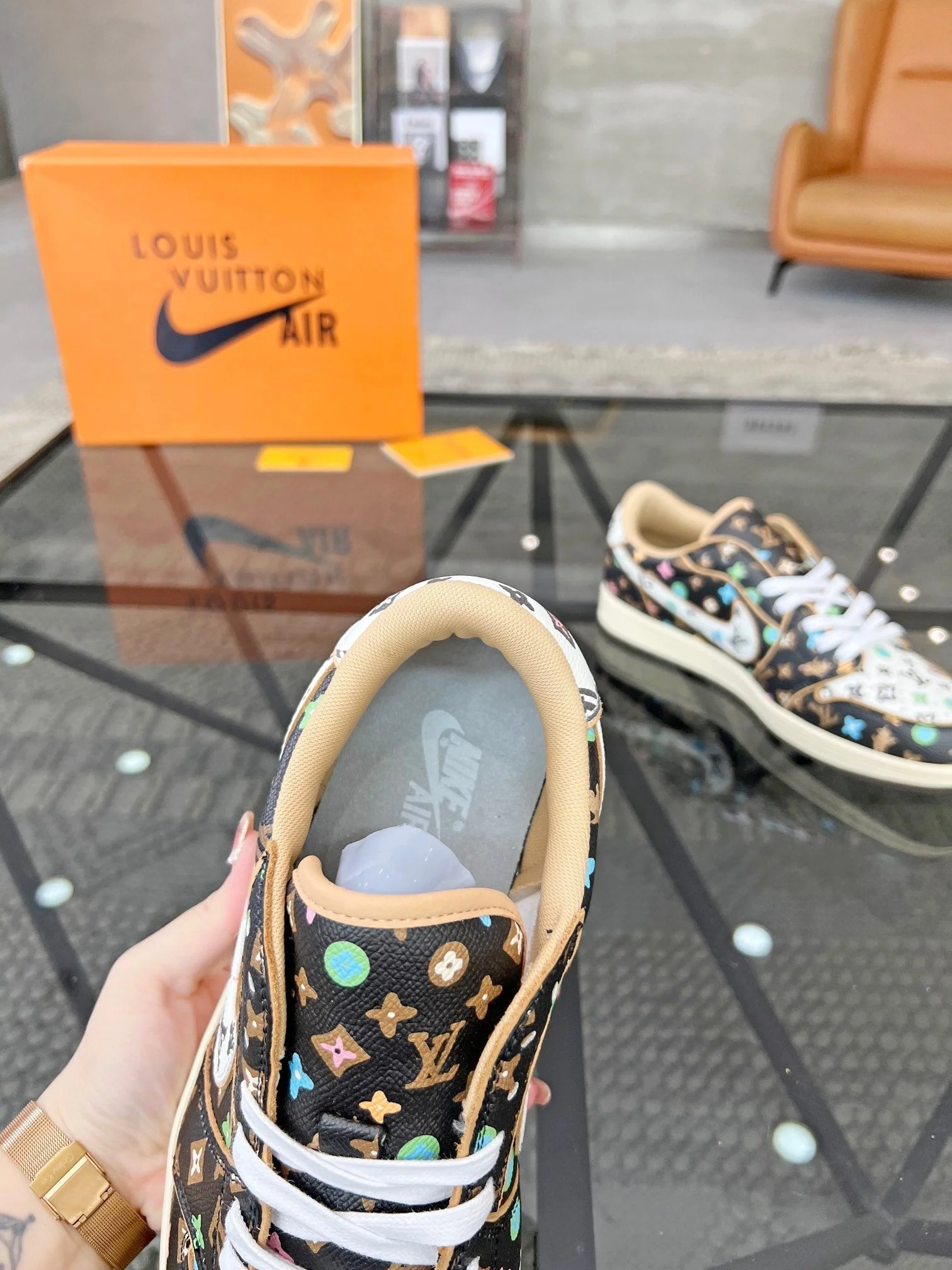 Louis sneakers