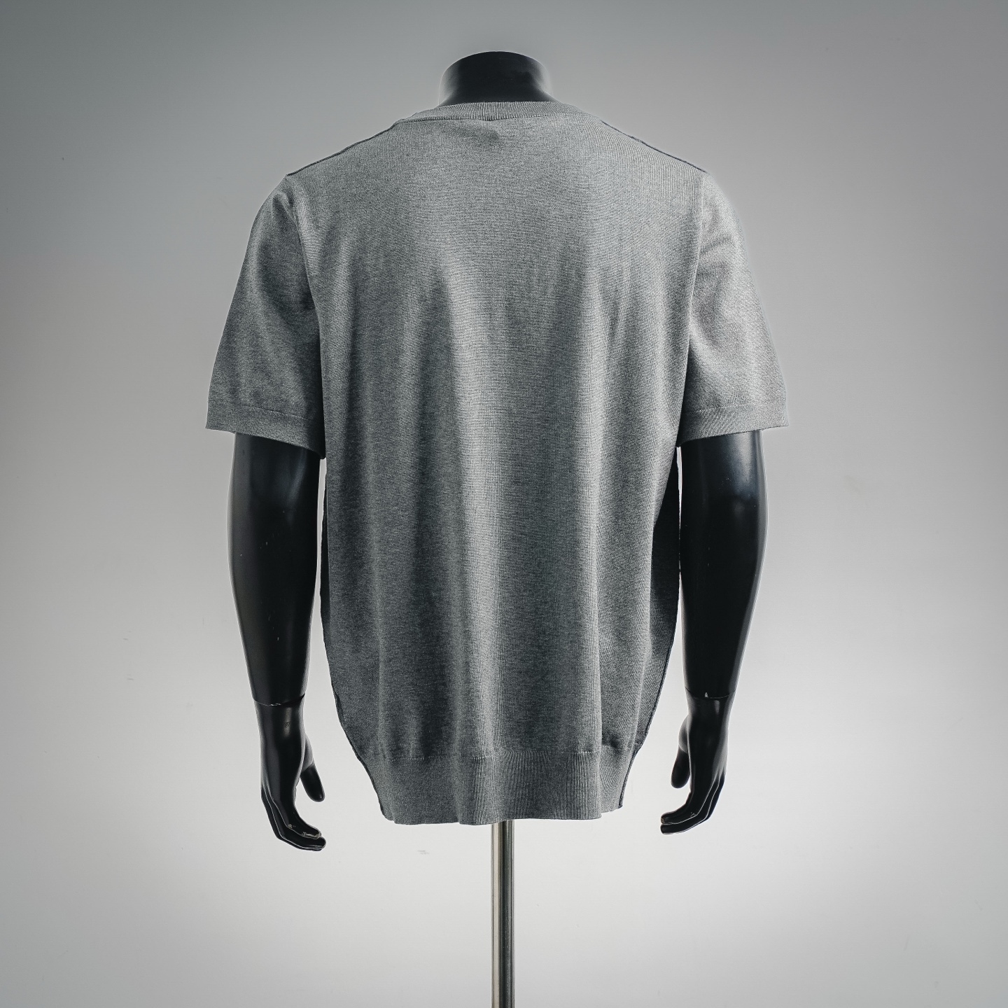 Bur knit embroidered t-shirt