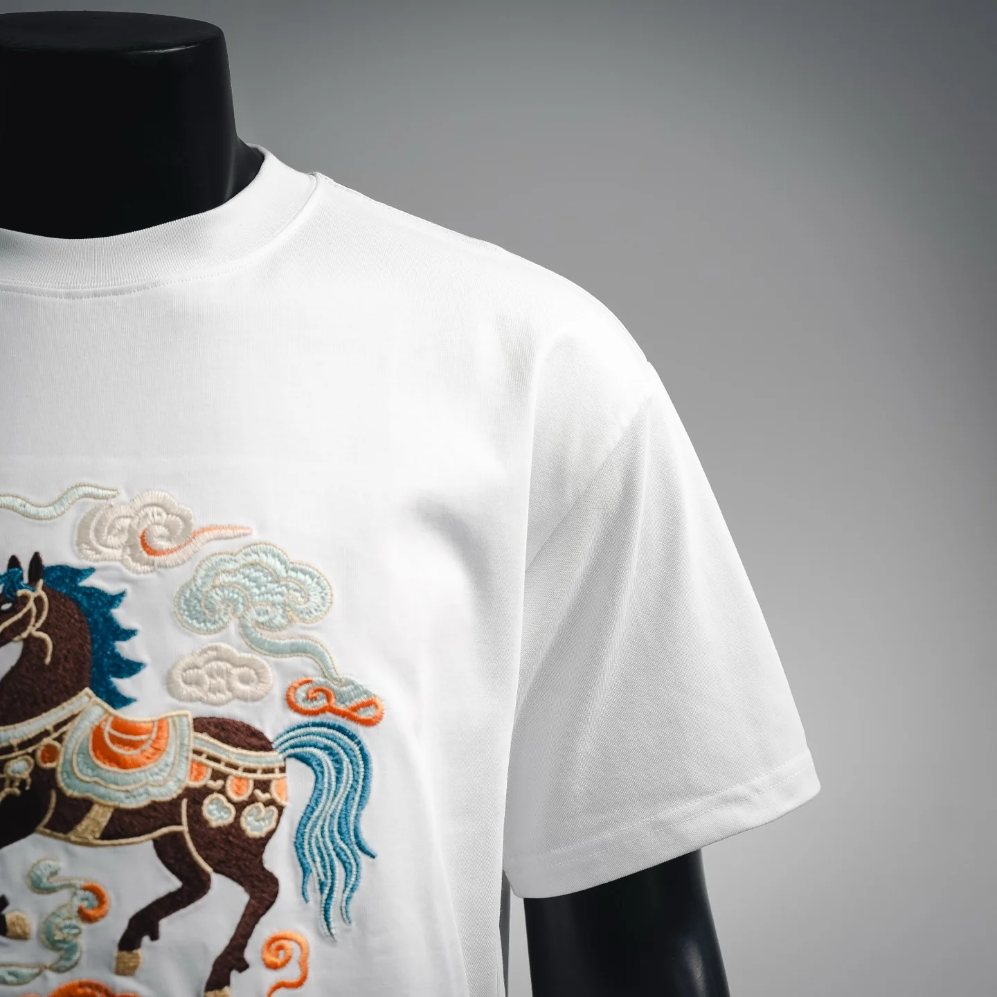 CD embroidered t-shirt