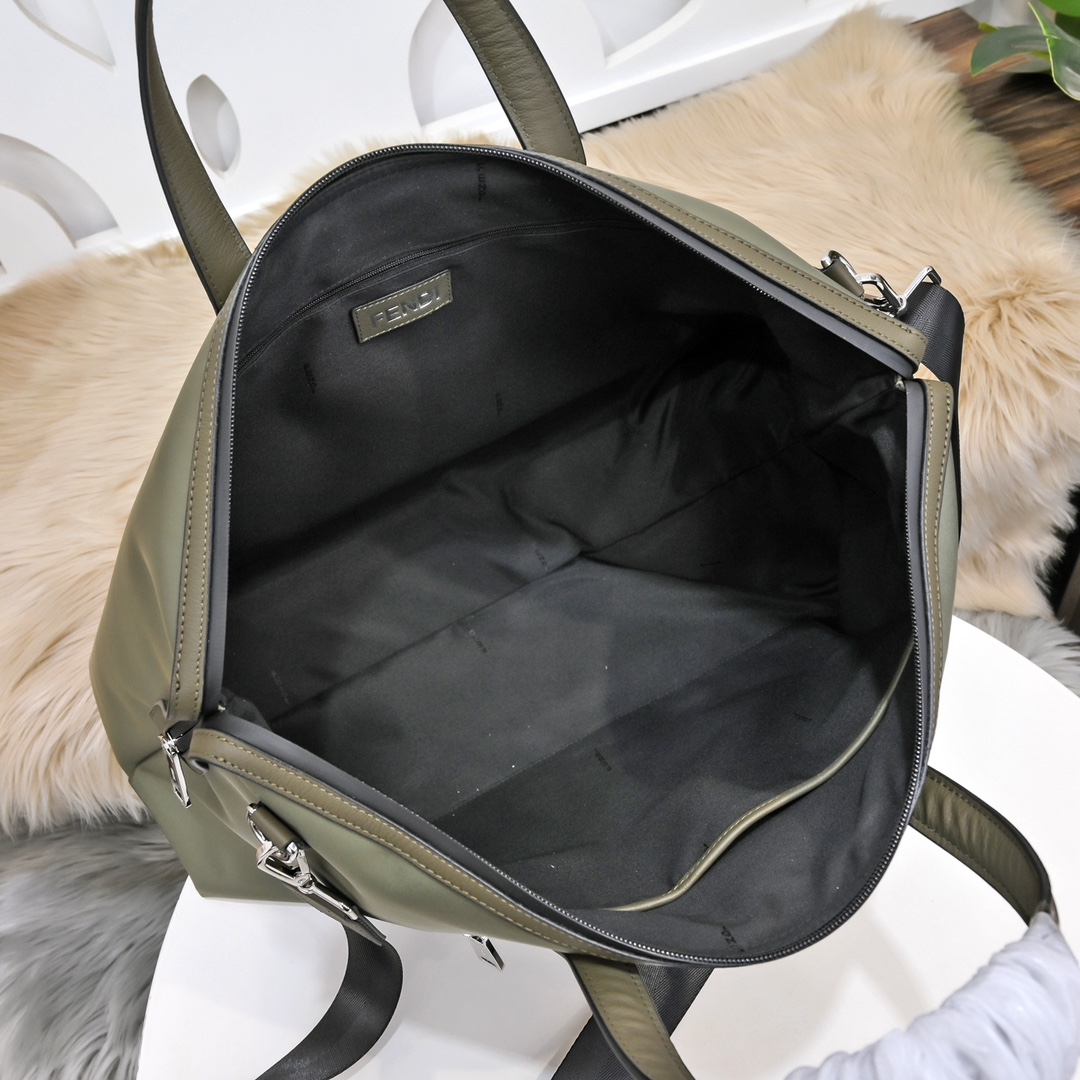 Fend travel bag