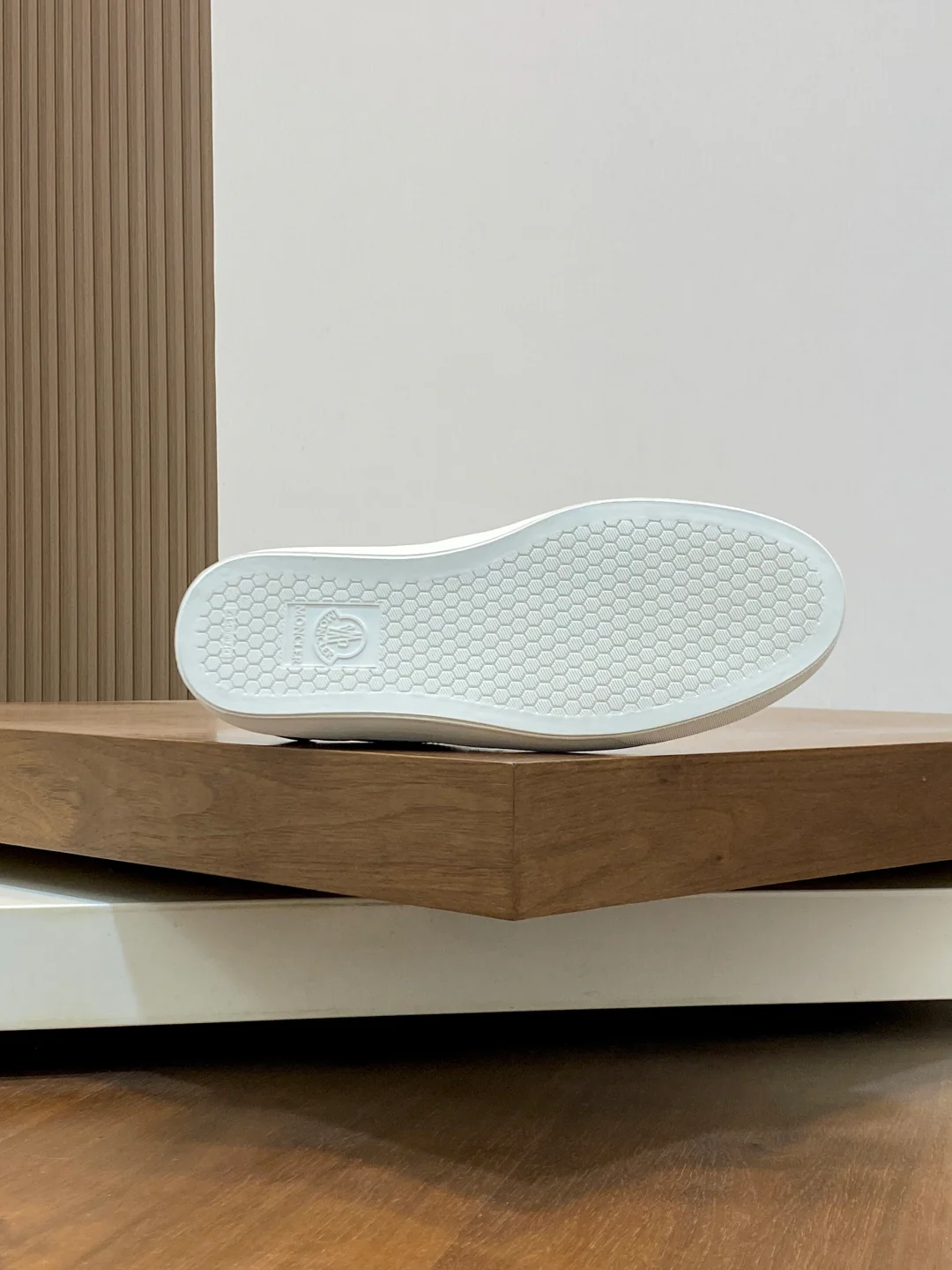 Mon low-top retro sneakers