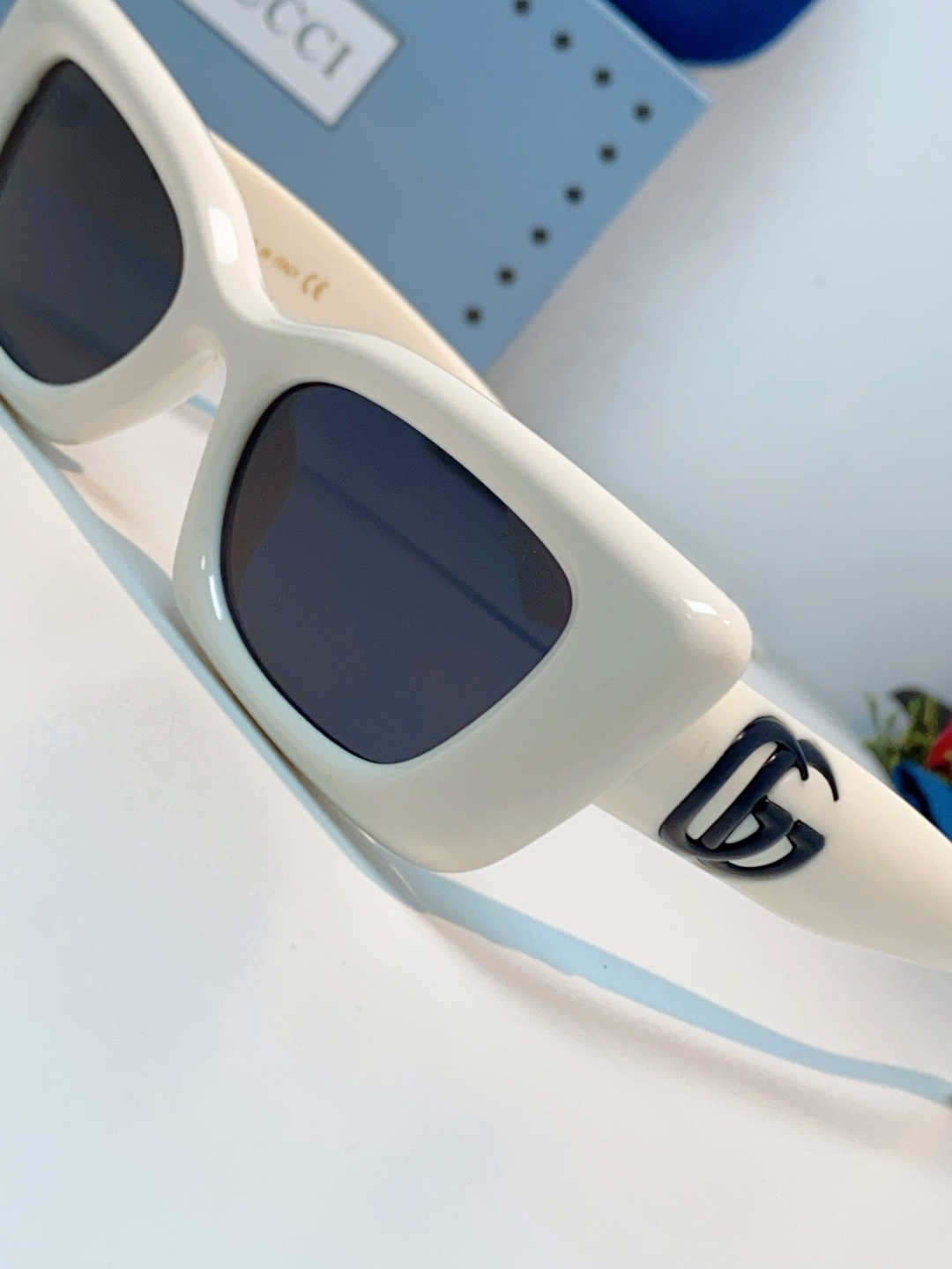 Guc sunglasses