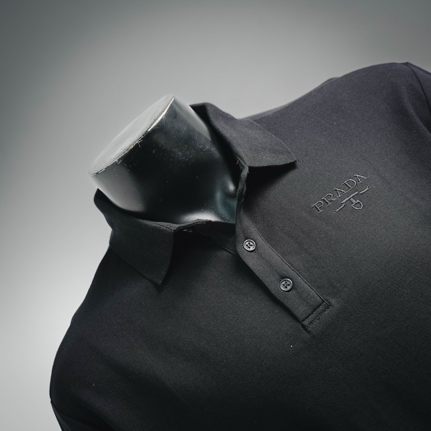 Pra letter embroidered Polo