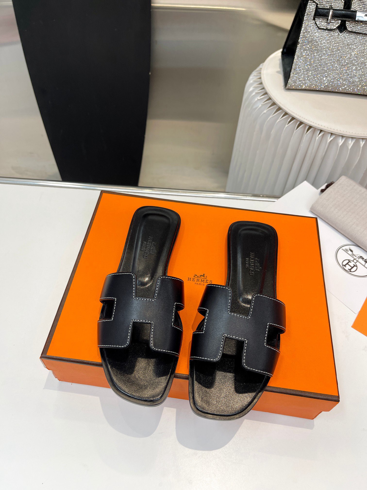 Herm womens slippers