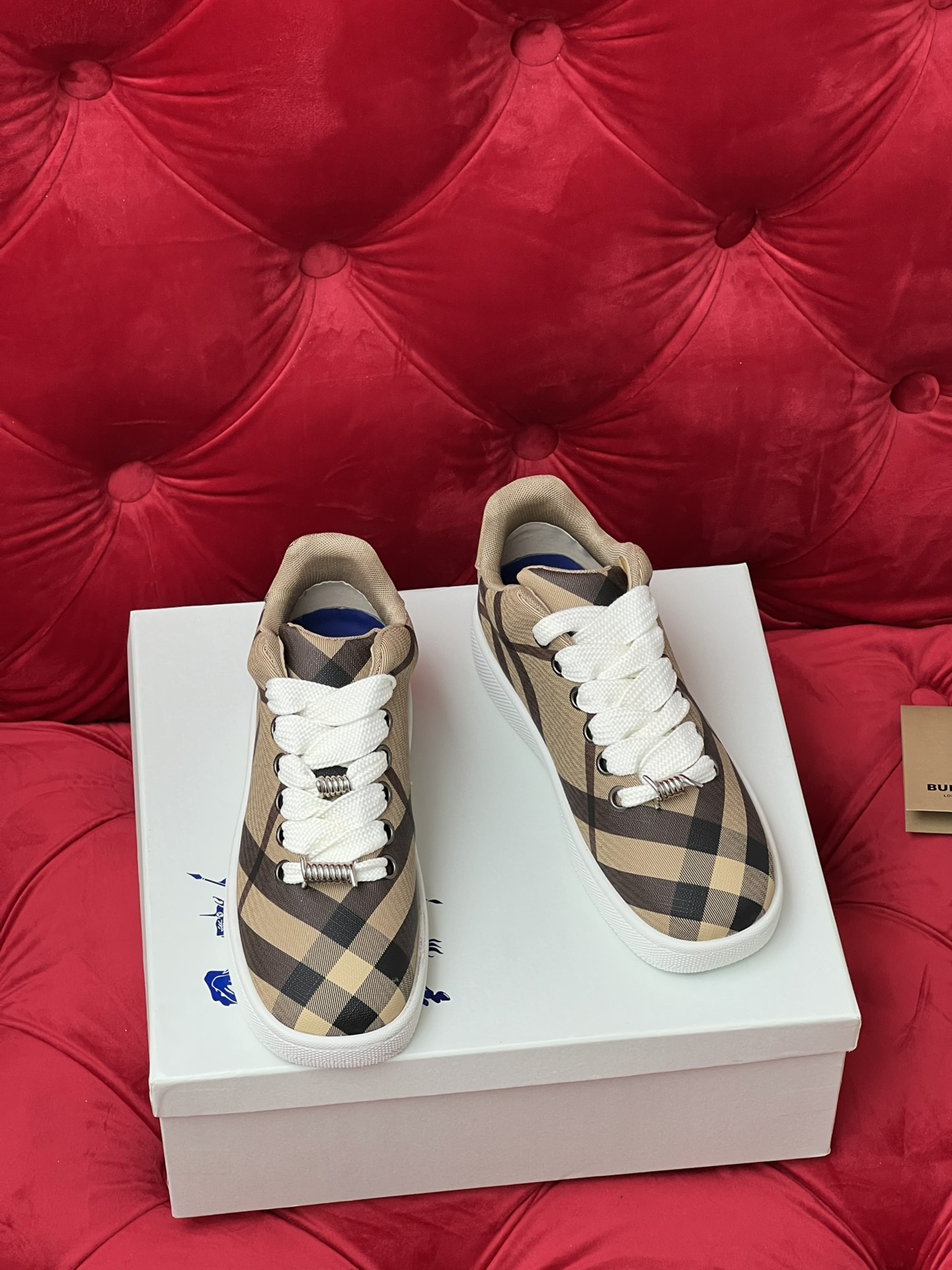 Bur casual sneakers