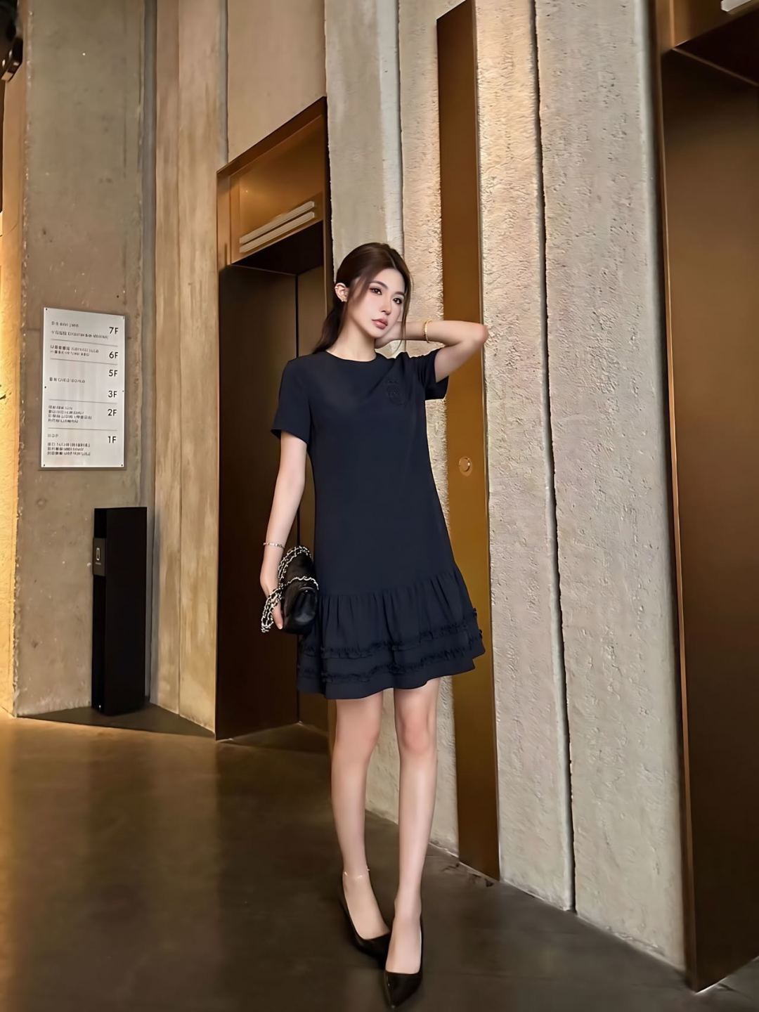 CD 26ss contract dress