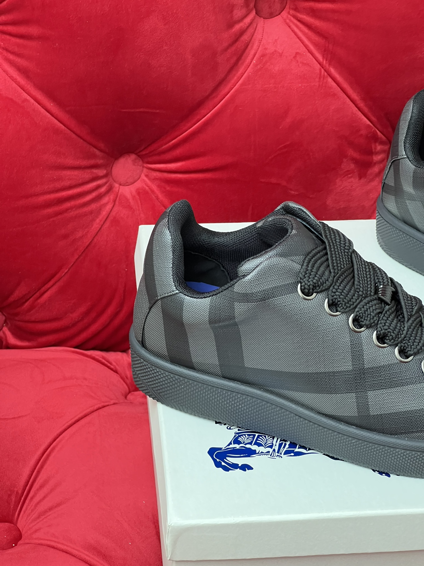 Bur casual sneakers