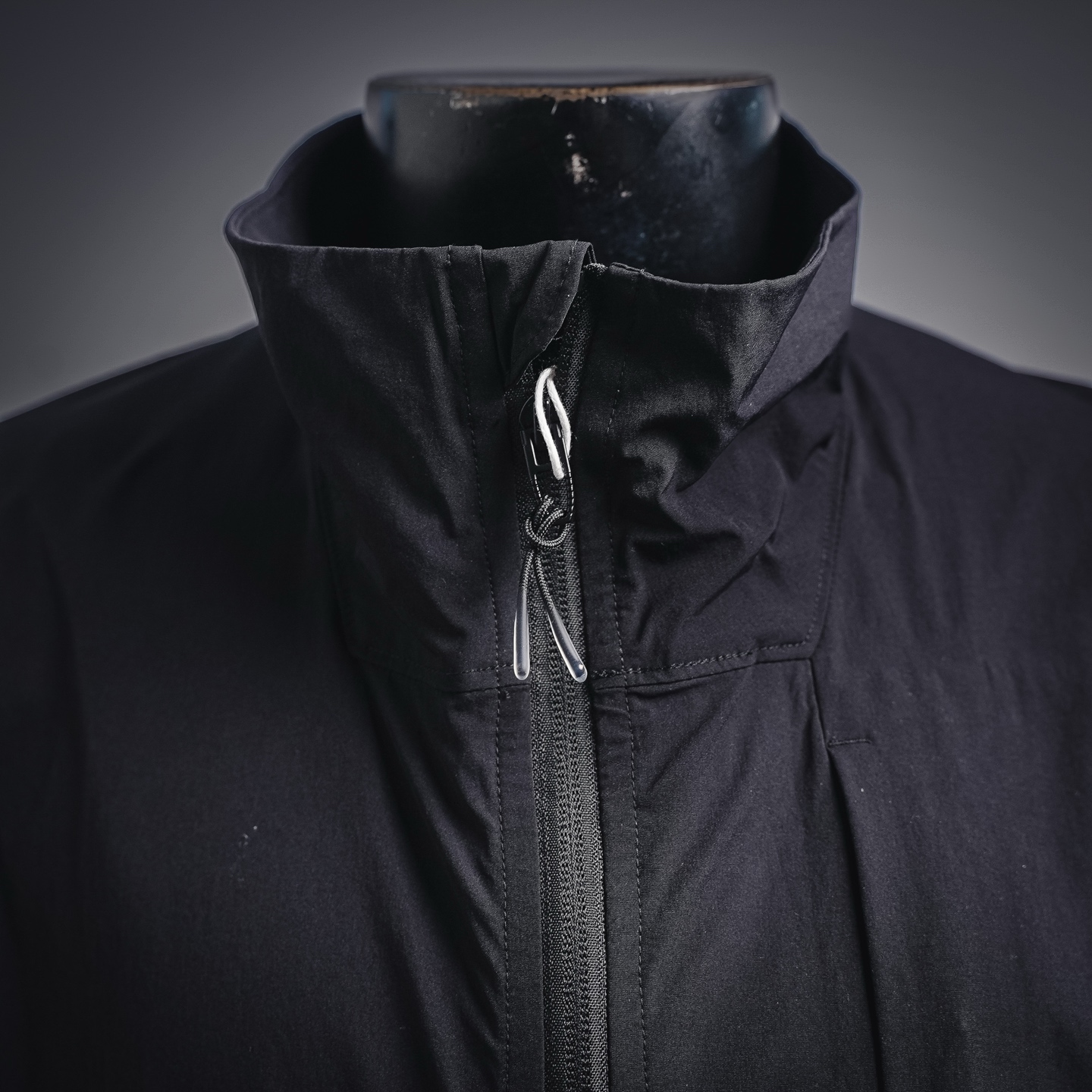 Lulu technical minimal jacket