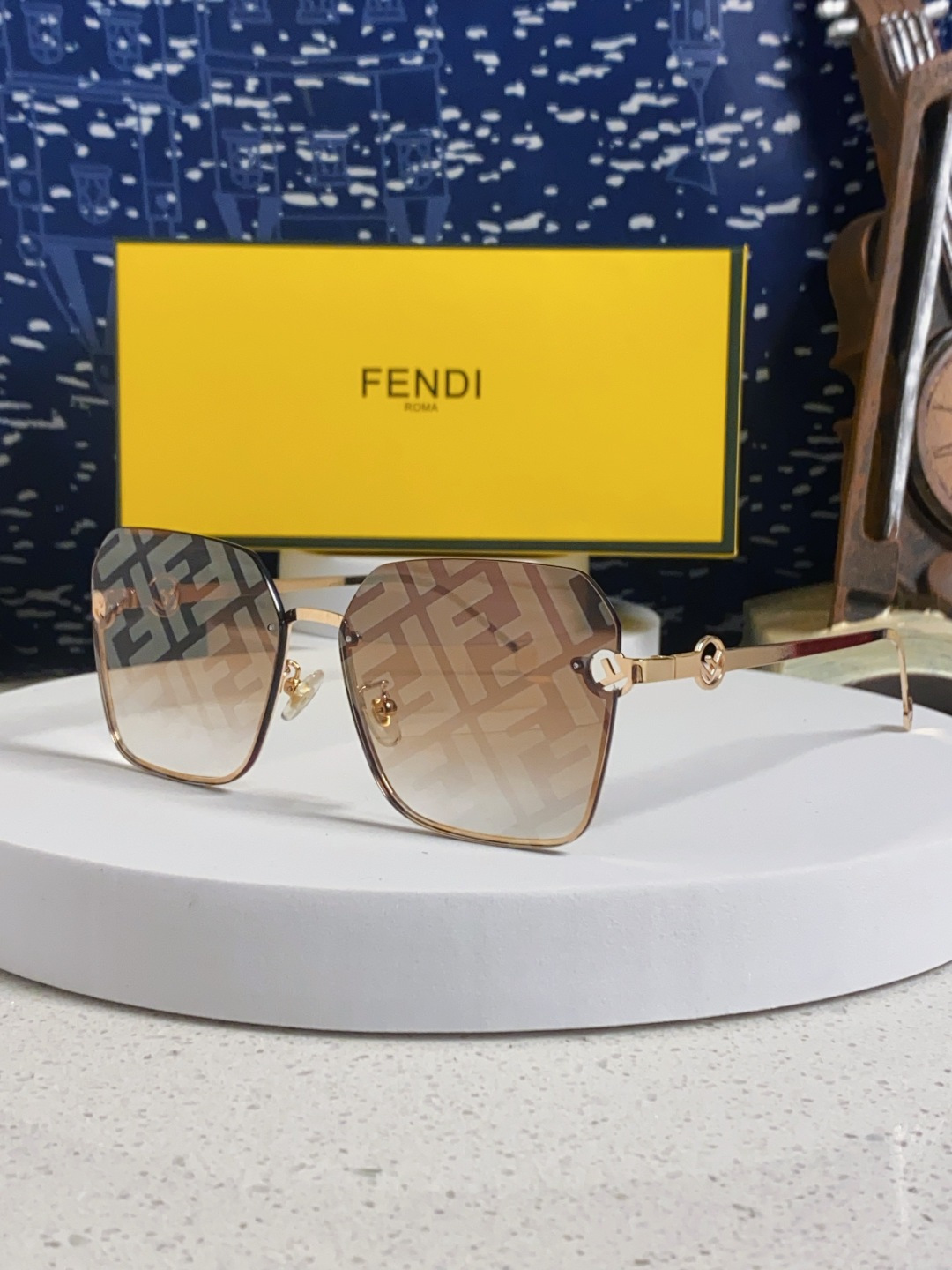 Fend sunglasses