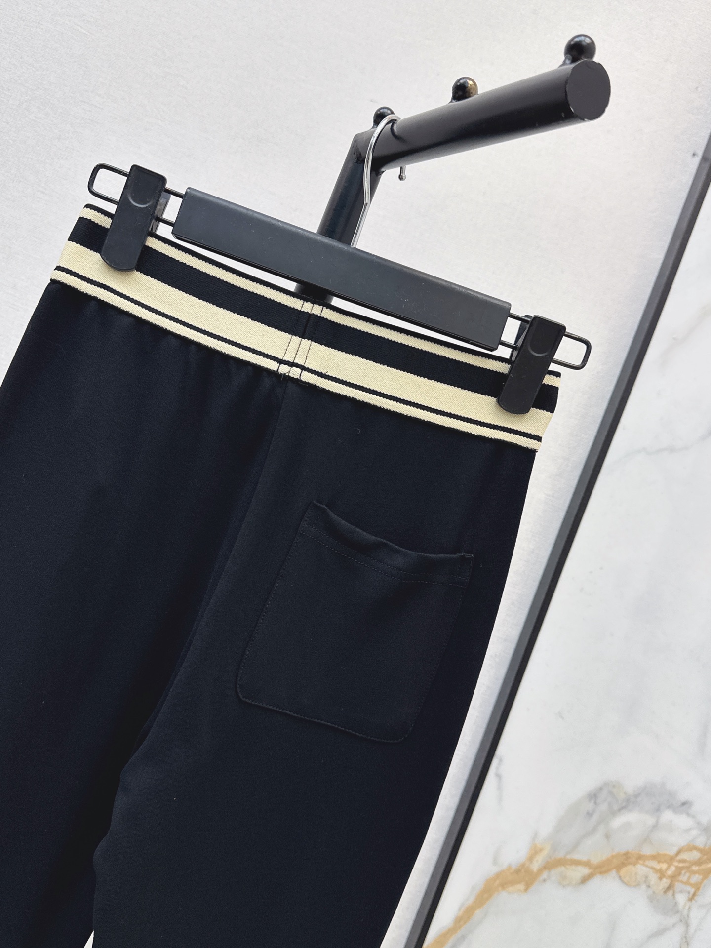Pra 26fw legging