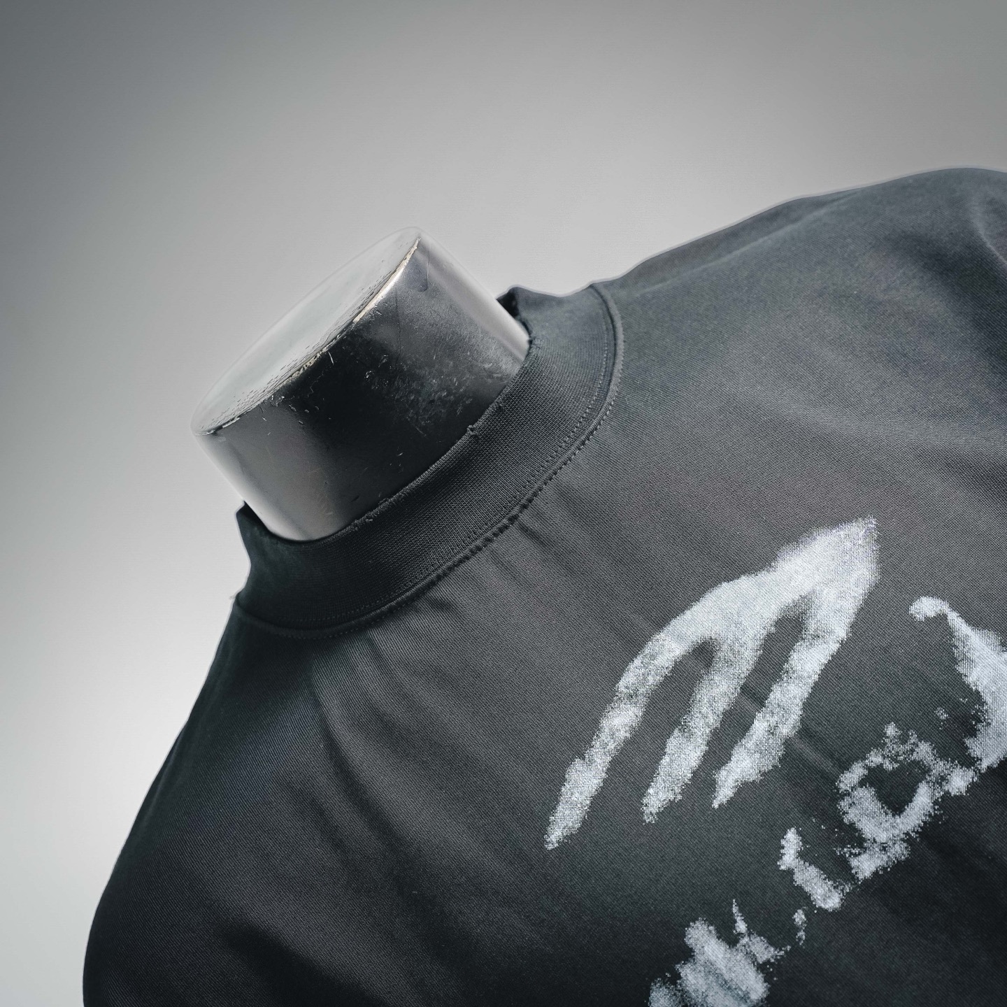 Balen graffiti print t-shirt