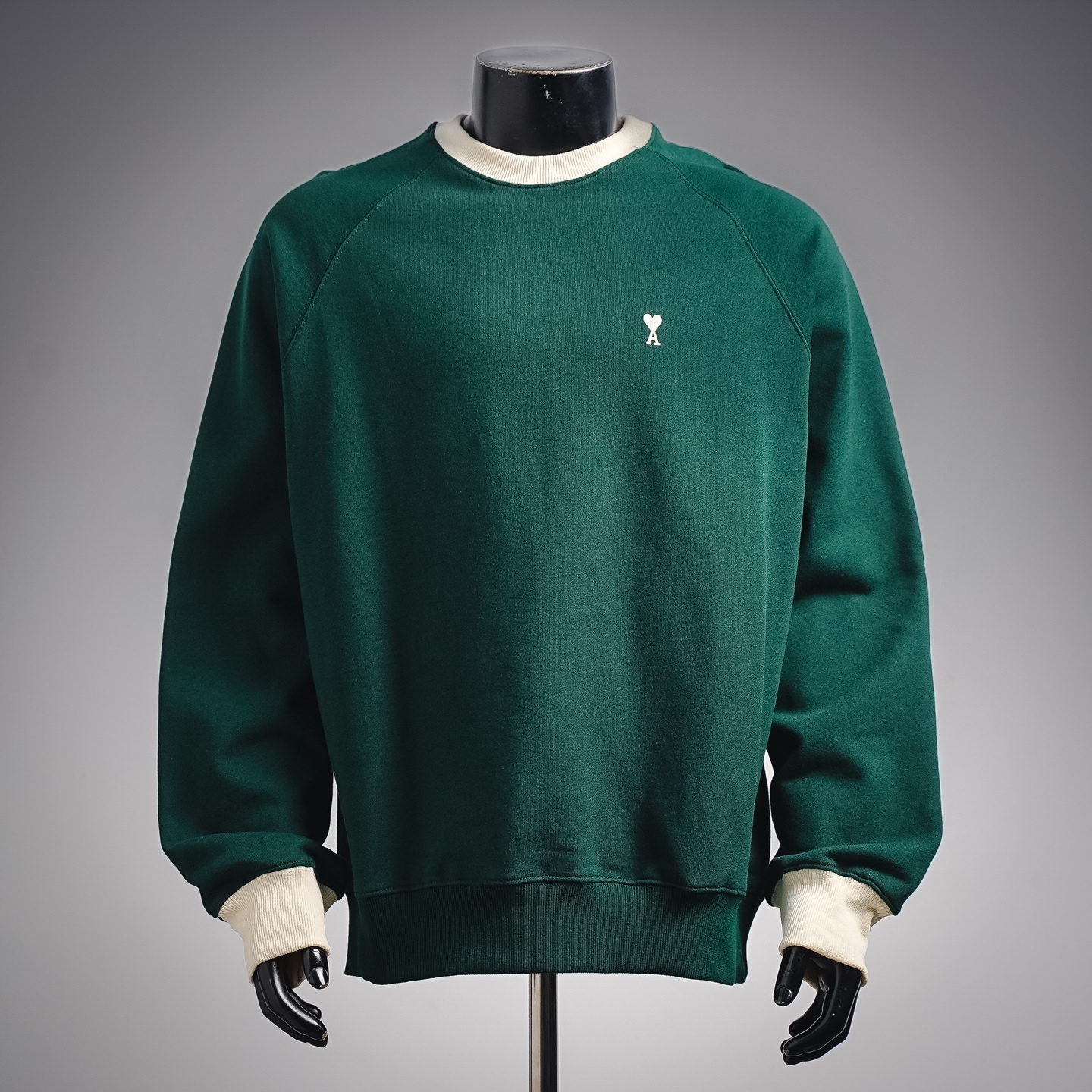 Ami embroidered swetshirt
